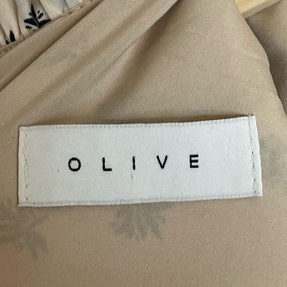Olive Olive Cream Ruffle Long Sleeve Dress Medium Size M / US 6-8 / IT 42-44 - 4 Thumbnail