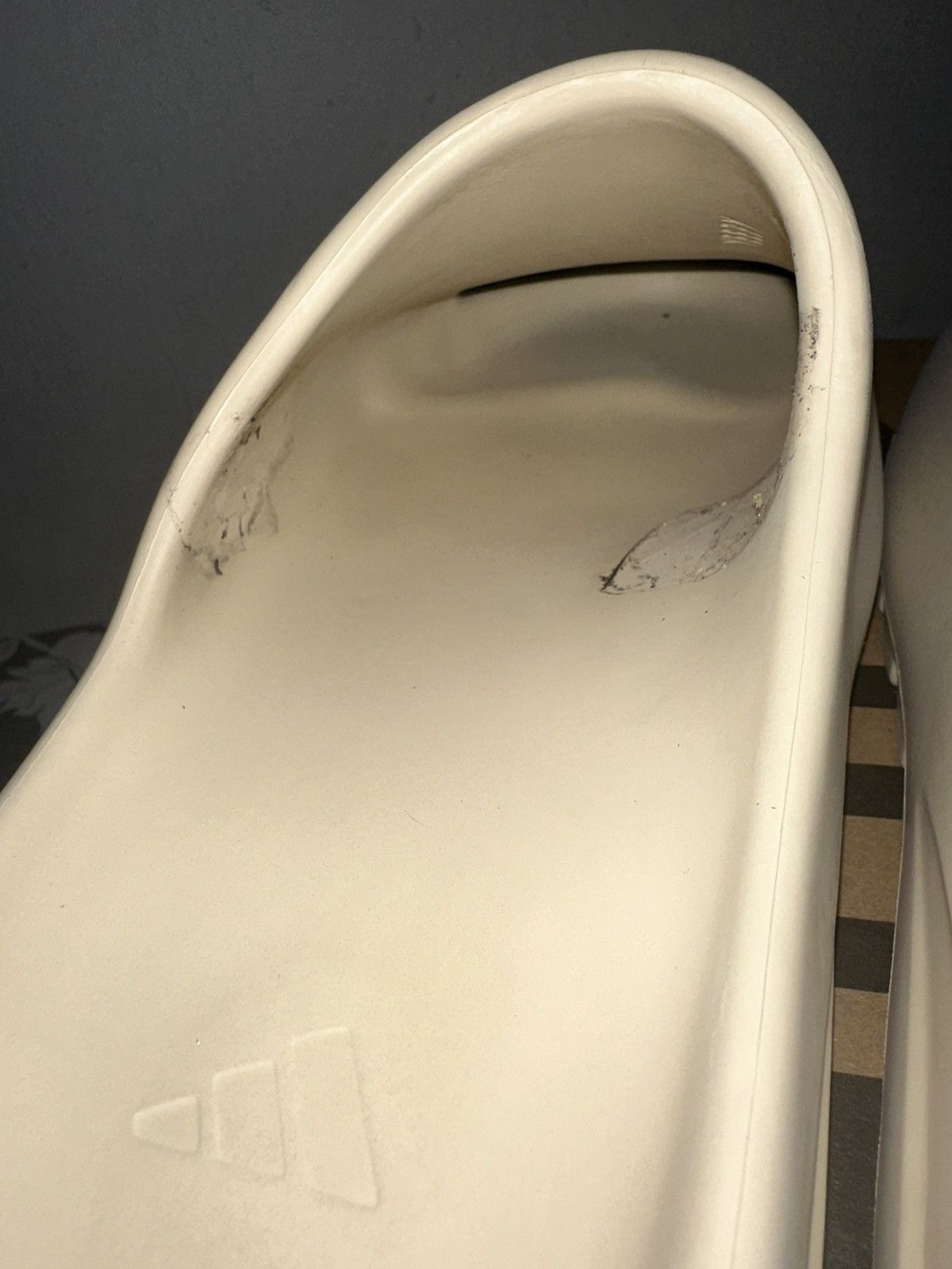 Adidas × Yeezy Yeezy Slide Bone 2019 Size US 9 / EU 42 - 5 Thumbnail