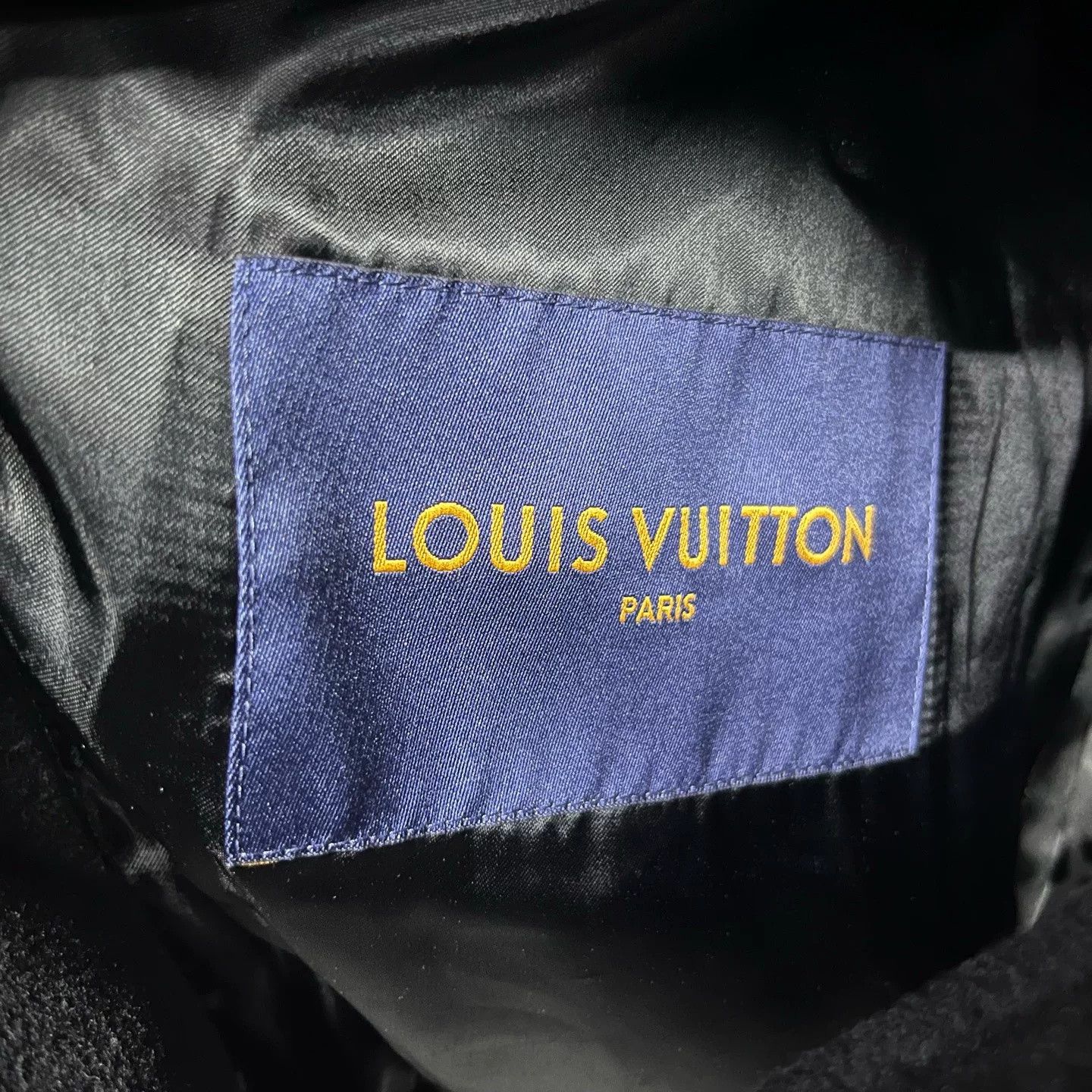 Louis Vuitton Louis Vuitton Black Logo Print Baseball Jacket Size US L / EU 52-54 / 3 - 4 Thumbnail