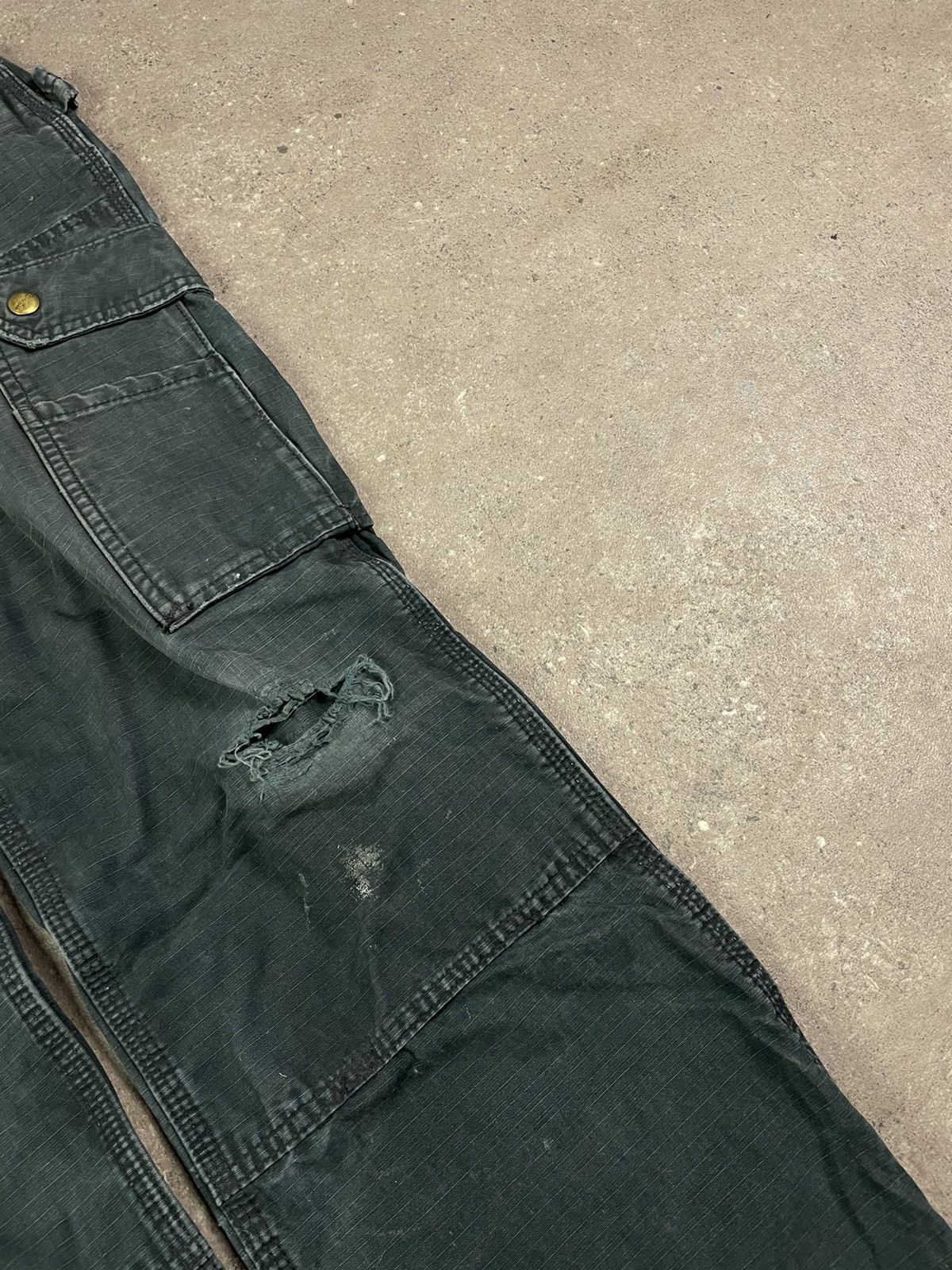 Carhartt × Vintage Vintage Y2K Carhartt Distressed workwear Pants Size US 32 / EU 48 - 6 Thumbnail