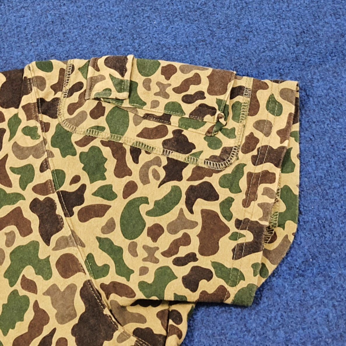 Vintage Global Work Japan Brand Hunter Camo T-Shirt C285N25