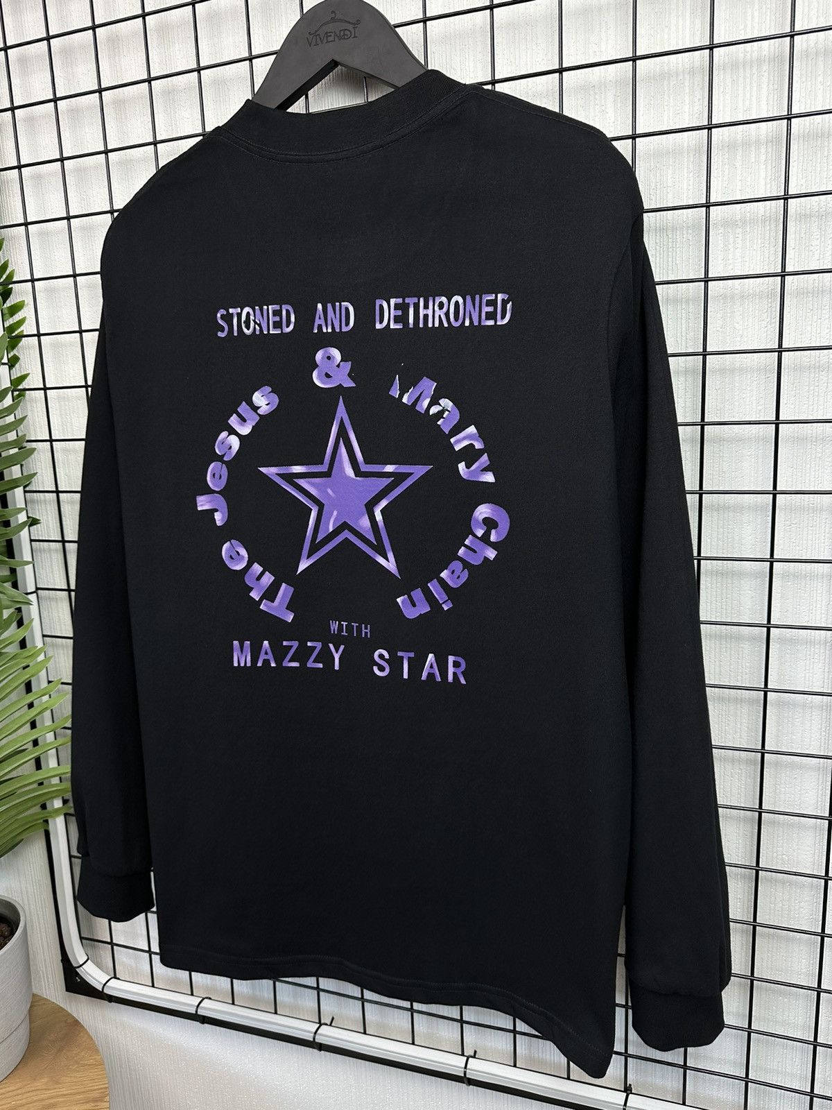 Band Tees The Jesus and Mary Chain “Stoned and Dethroned” Long Sleeve Size US L / EU 52-54 / 3 - 12 Thumbnail