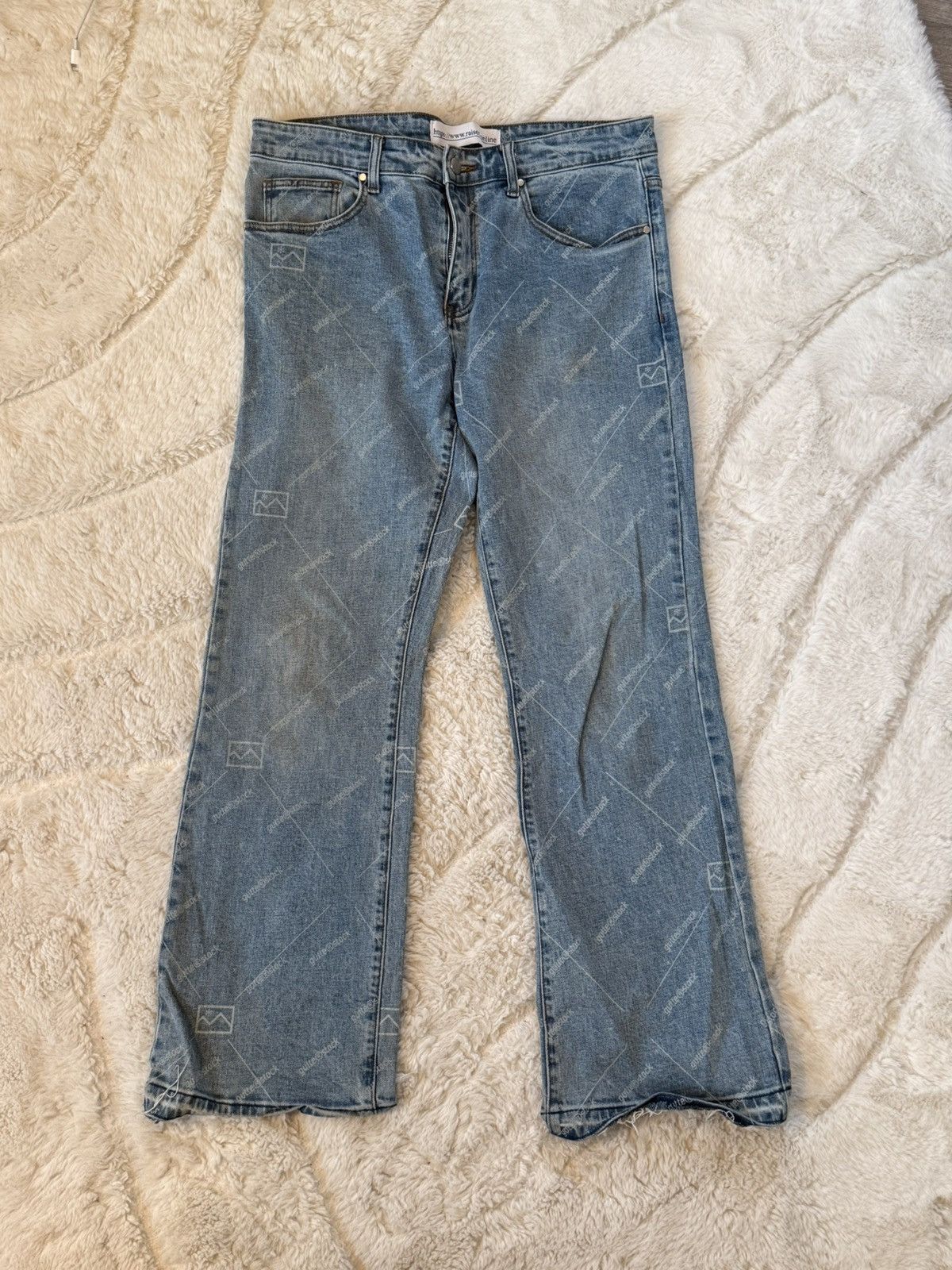 Other Raised Online Gutterstock Watermark Jeans Size US 34 / EU 50 - 1 Thumbnail