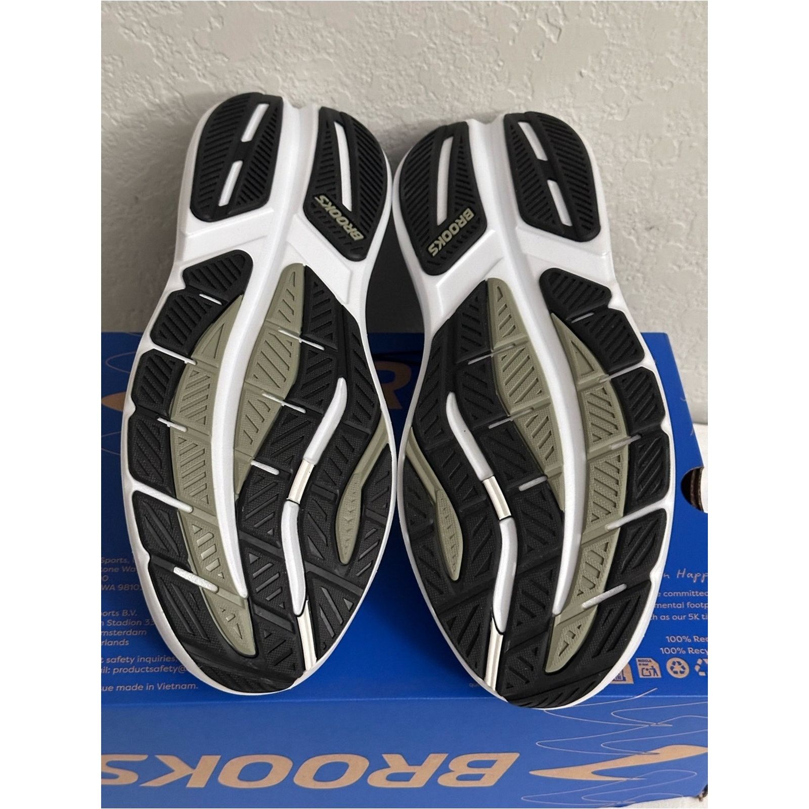 Brooks Brooks Men’s Ghost Max 3 Running Shoes Size 11 Bright White Size US 11 / EU 44 - 5 Thumbnail