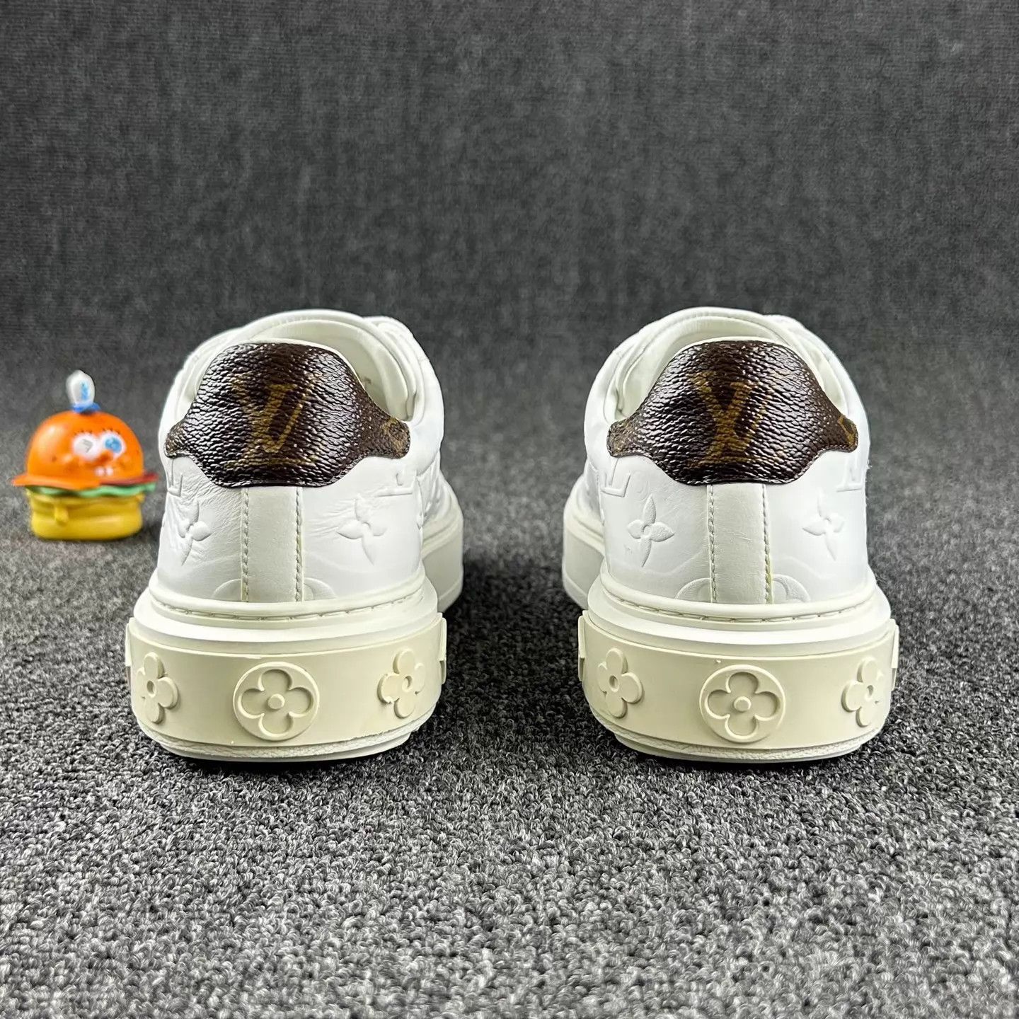 Louis Vuitton Louis Vuitton White Embossed Monogram Sneaker 35 Size US 4.5 / IT 34.5 - 5 Thumbnail