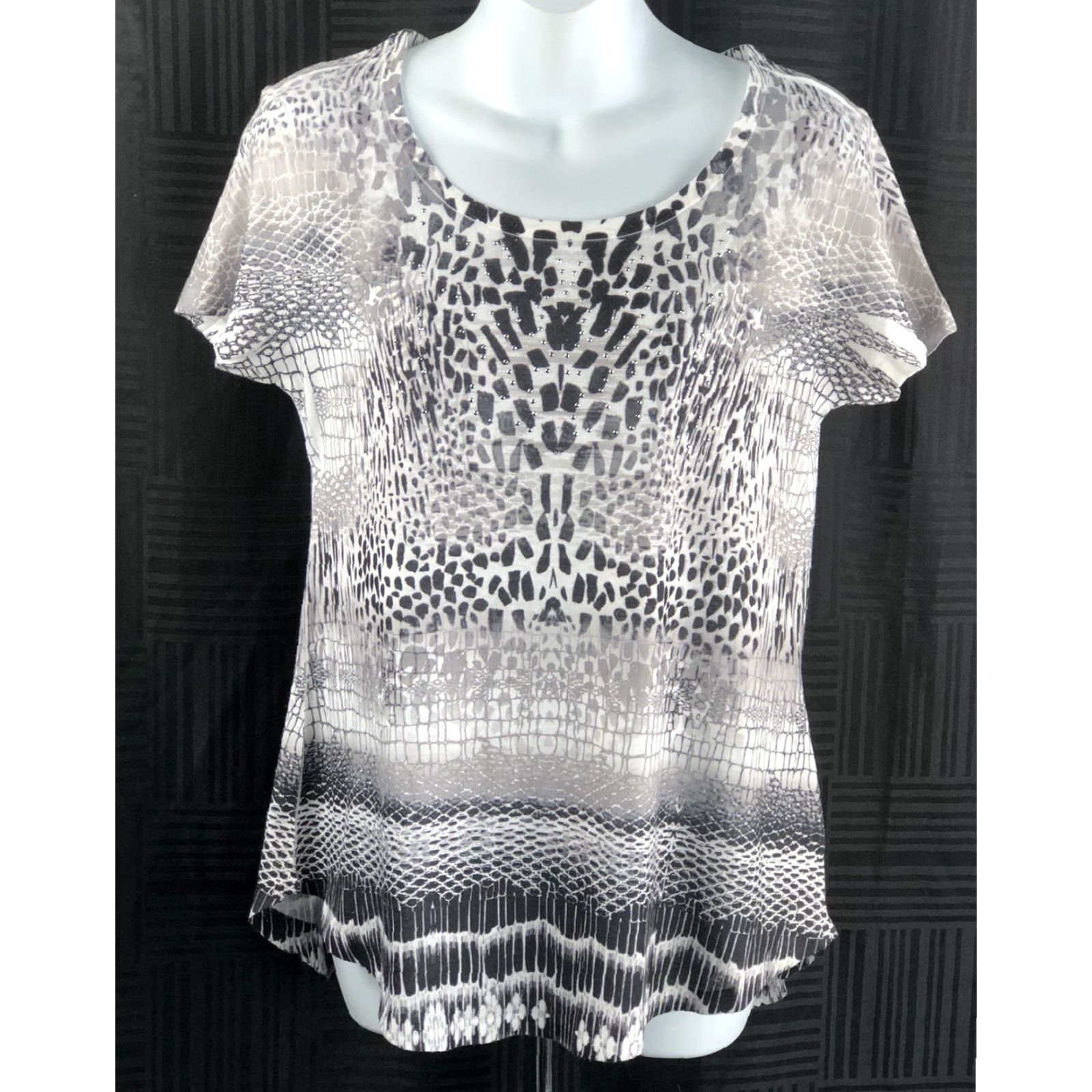 Style & Co Style & Co T-Shirt Top Gray Snake Print Beaded Scoop Neck Hi-Low 90s Boho Women Shirt S Size S / US 4 / IT 40 - 5 Thumbnail