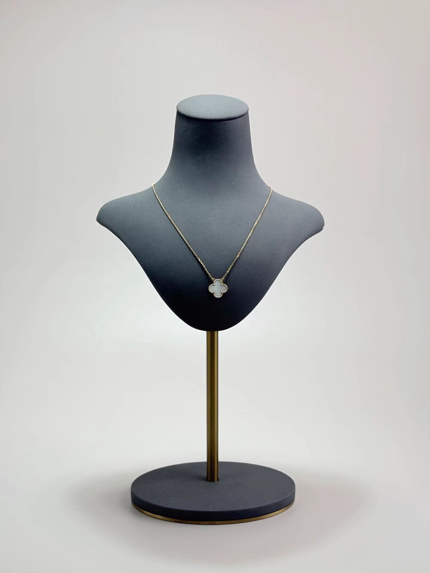 Van Cleef & Arpels VCA Van Cleef & Arpels Four-leaf Clover Necklace K1 Size ONE SIZE - 1 Thumbnail