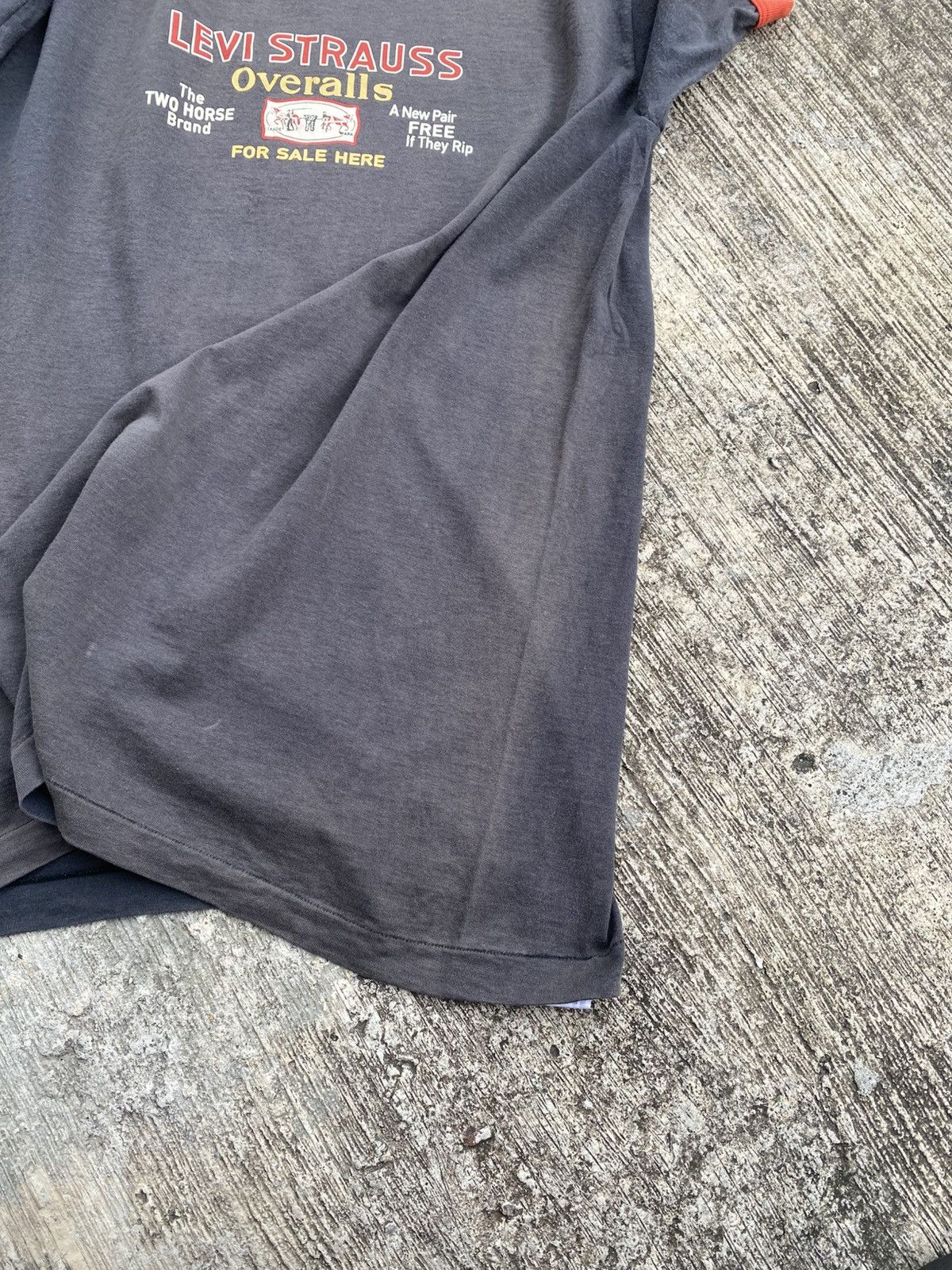Other Vintage 90s Levi Strauss Overall's ringer T-Shirt in grey Size US L / EU 52-54 / 3 - 8 Thumbnail