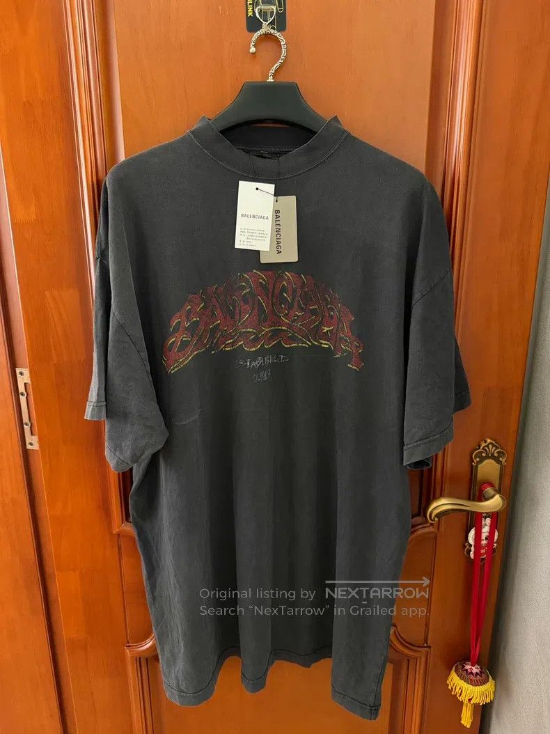 Balenciaga Balenciaga Flame Graffiti Printed Short Sleeve Size US XL / EU 56 / 4 - 1 Thumbnail