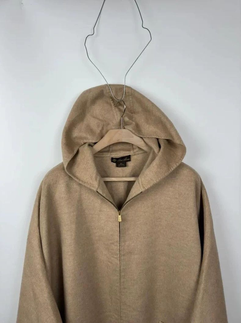 Loro Piana LORO PIANA She's wearing a cashmere cardigan Size S / US 4 / IT 40 - 2 Thumbnail