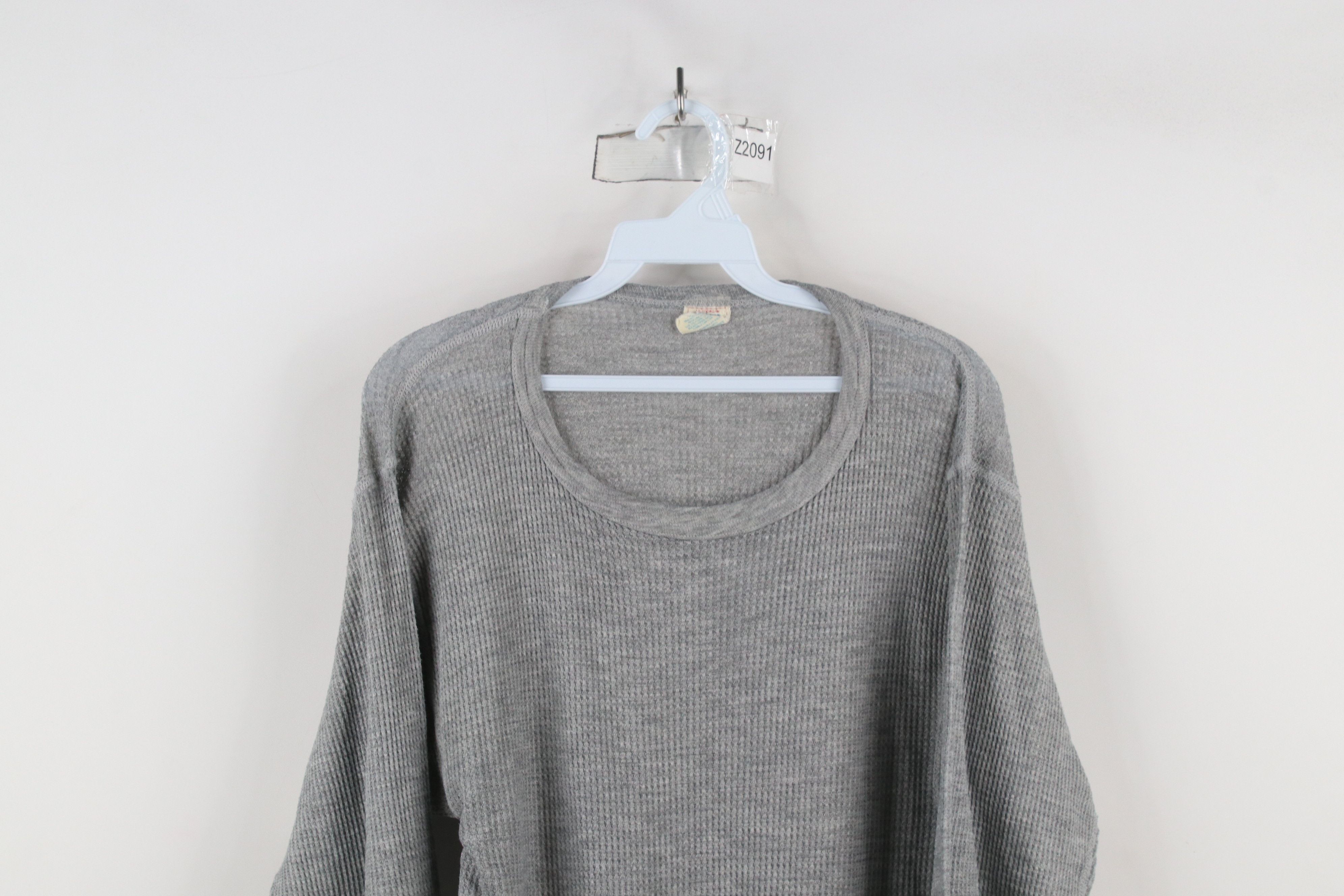 Vintage Vintage 70s Streetwear Thermal Waffle Knit T-Shirt Gray USA Size US XL / EU 56 / 4 - 2 Thumbnail