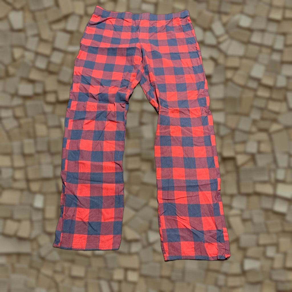 Vintage Xhilaration Sleepwear Set Womens Medium Gray Red Check Shirt Button Up & Pants Size M / US 6-8 / IT 42-44 - 1 Thumbnail