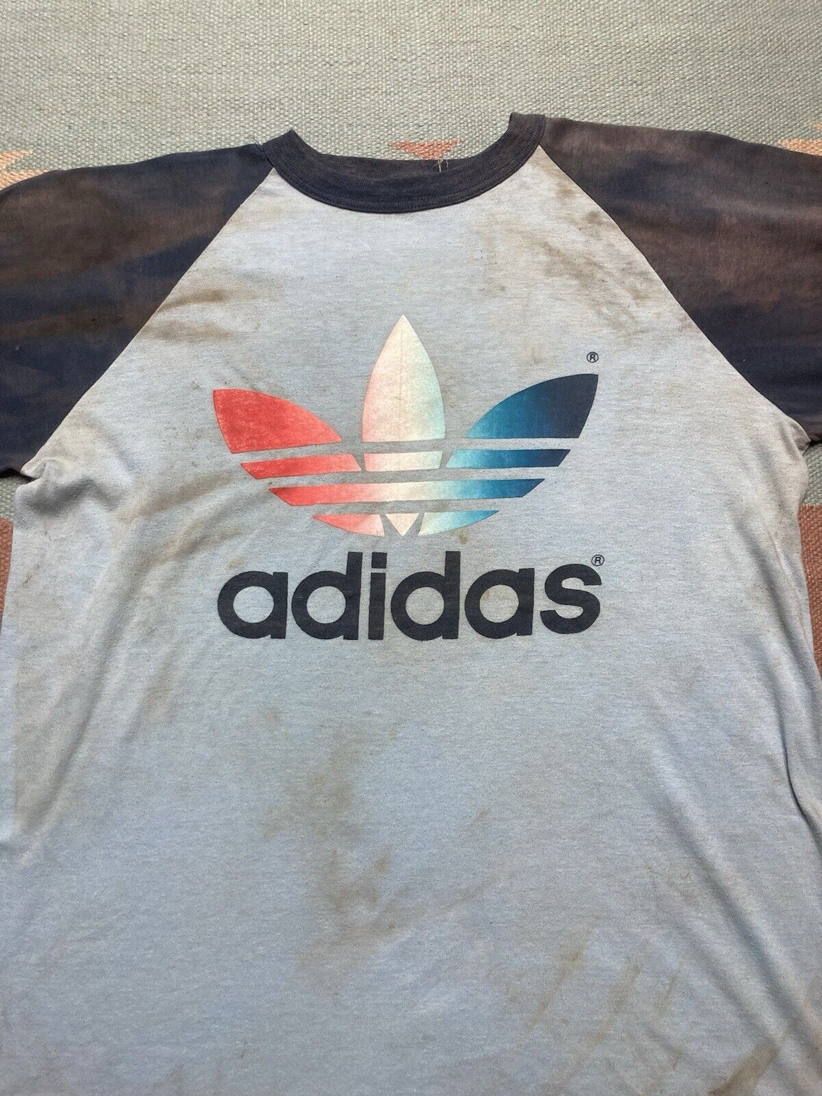 Adidas × Vintage 80s graphic t shirt adidas trefoil rainbow raglan fade large Size US L / EU 52-54 / 3 - 4 Thumbnail