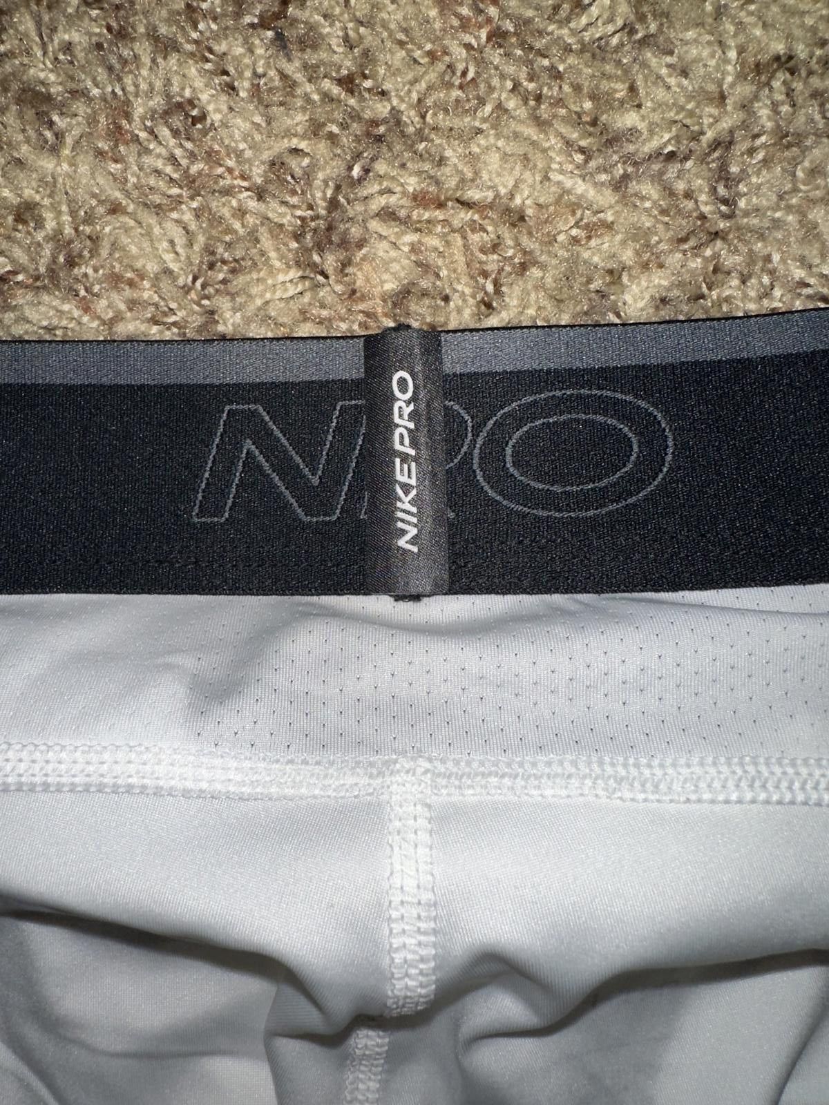 Nike Nike Men’s Pro 3/4 Spandex Tights Compression Pants Size US 34 / EU 50 - 5 Thumbnail