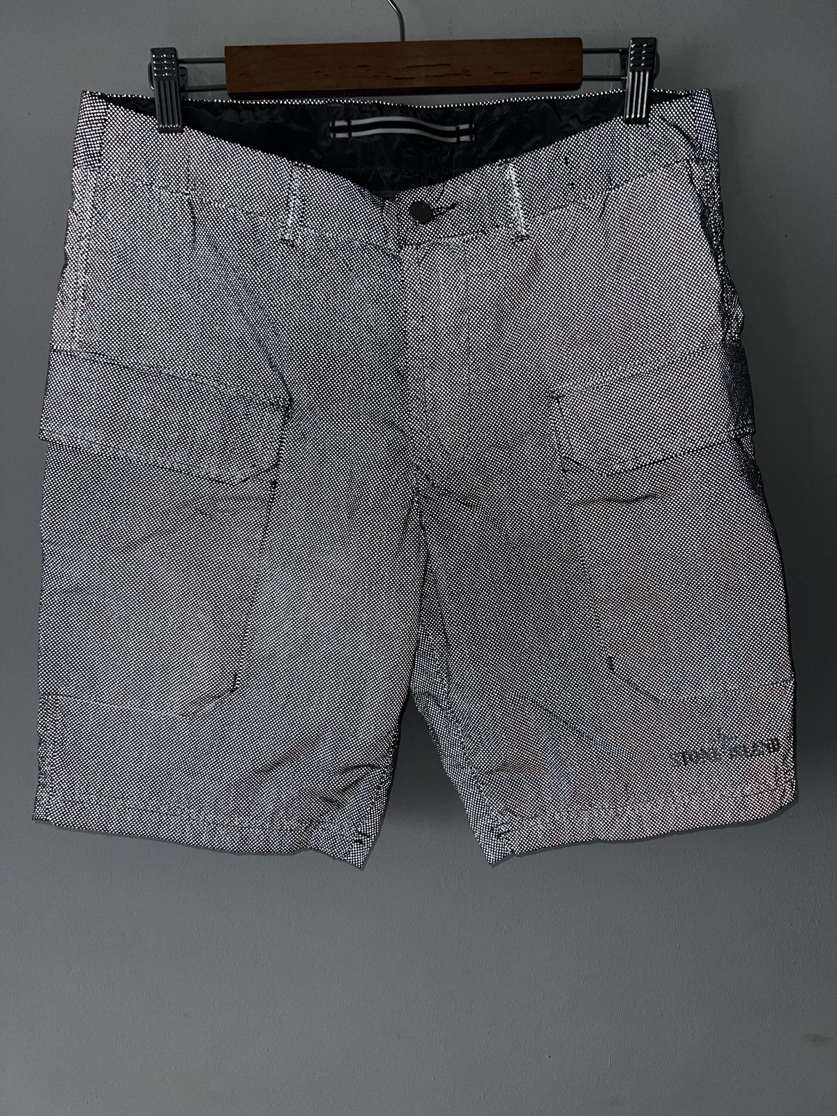 Stone Island 🔥🔥 Stone Island Pixel Reflective Shorts Size US 31 - 3 Thumbnail