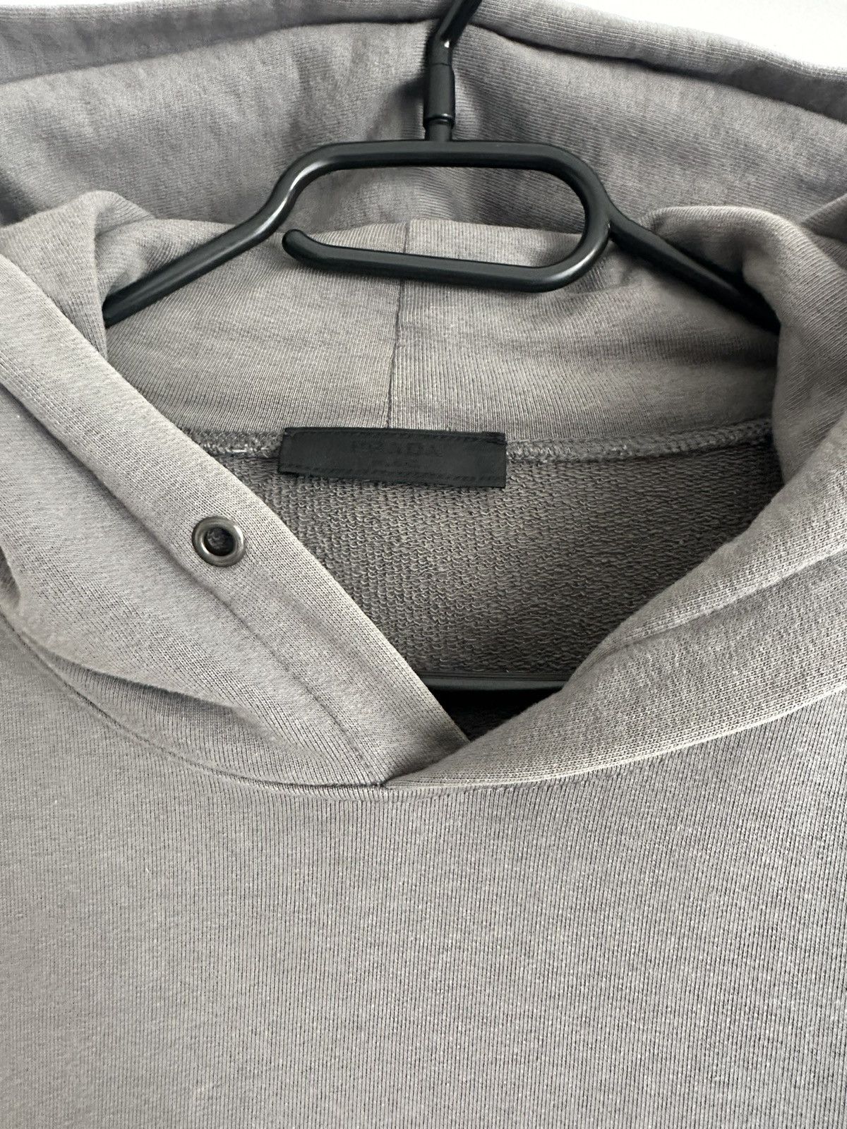 Prada Prada red tab Linea rossa faded grey hoodie Size US XL / EU 56 / 4 - 5 Thumbnail
