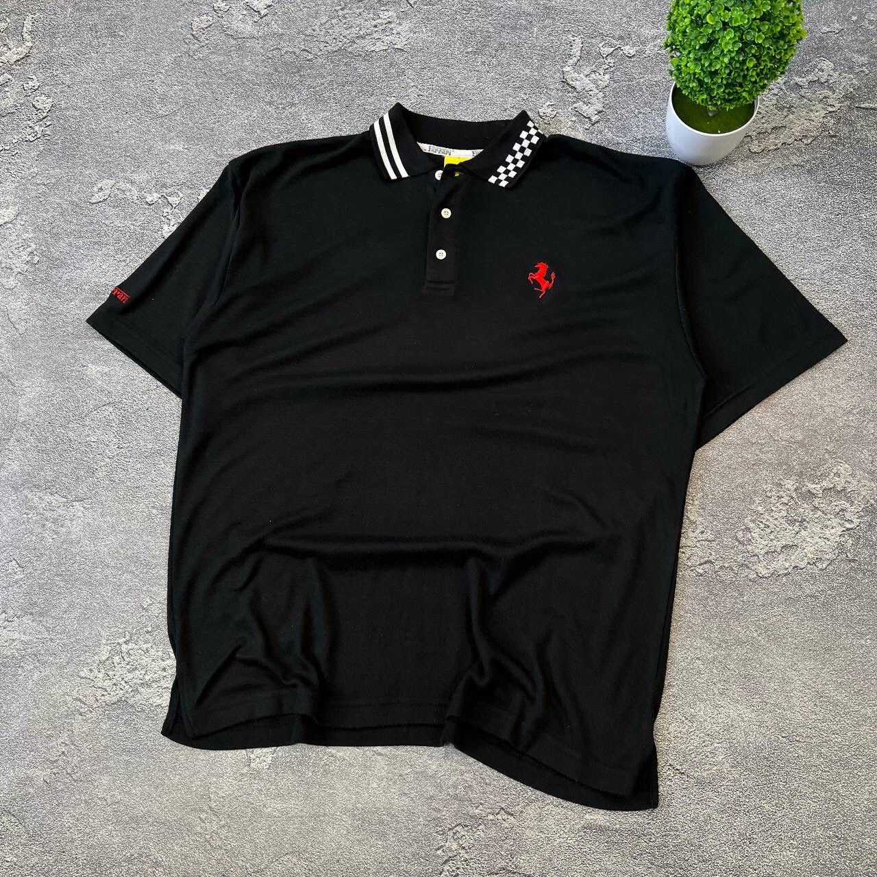 Vintage Vintage Black Ferrari Official Product 1996 T-Shirt,Size L Size US L / EU 52-54 / 3 - 8 Thumbnail