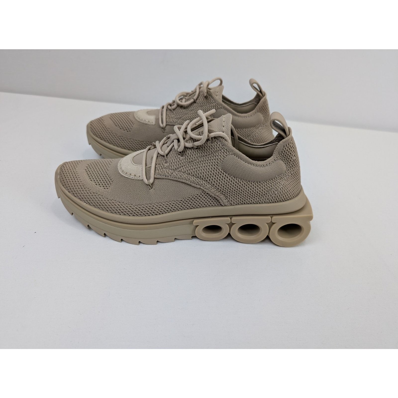 Salvatore Ferragamo o1rshd1 Nima Gold Men Shoes Fashion Sneaker in Beige Size US 12 / EU 45 - 9 Thumbnail