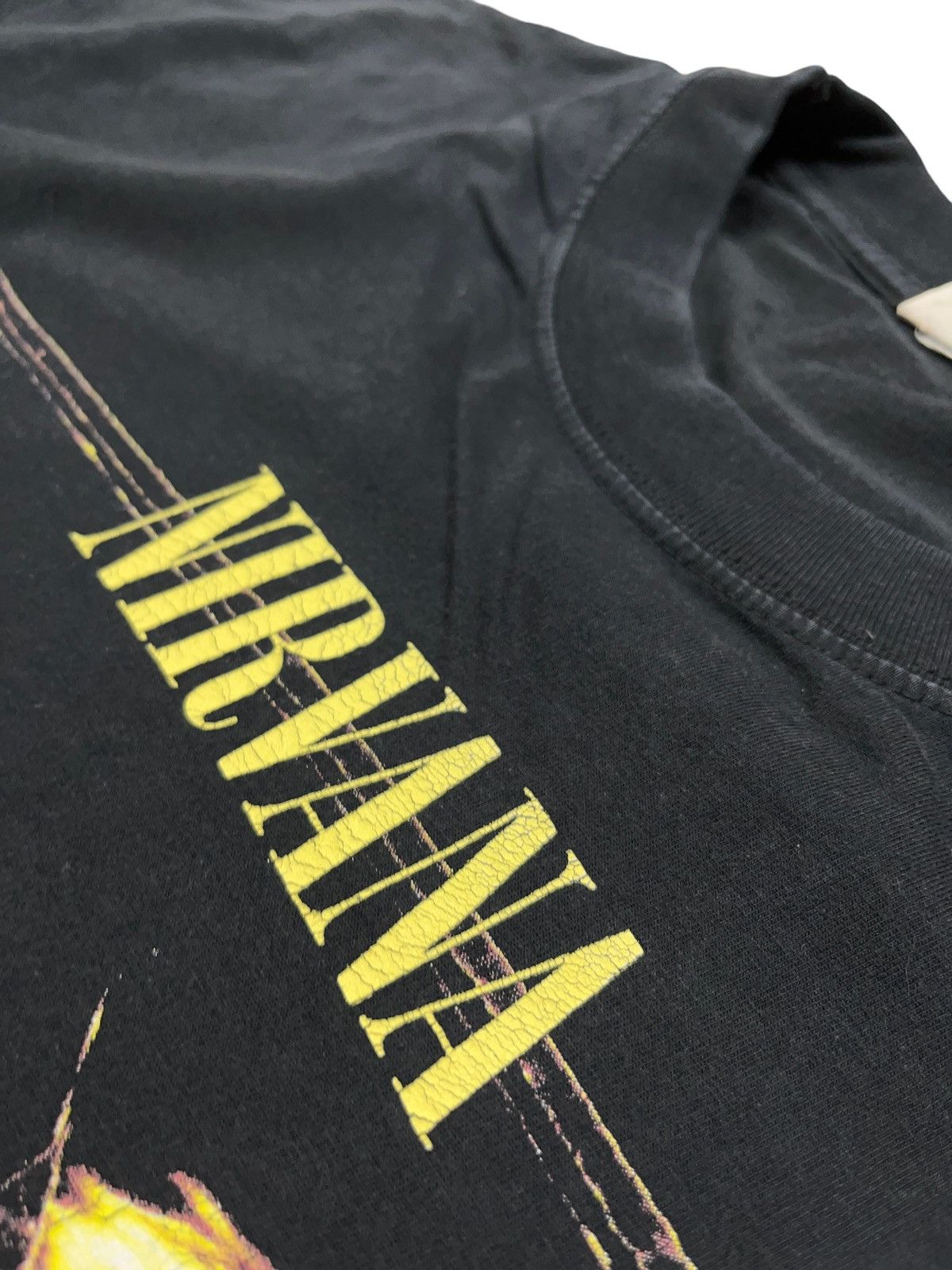 Band Tees 1996 Nirvana From The Muddy Banks Vintage T-shirt Size US XL / EU 56 / 4 - 7 Thumbnail