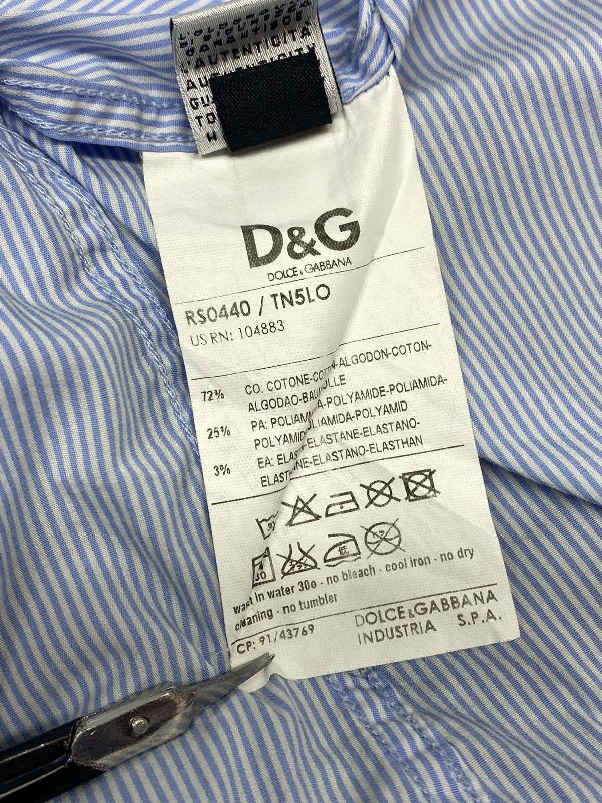 Dolce & Gabbana Dolce & Gabbana Blue White Pinstripe Dress Shirt Slim Fit Size US M / EU 48-50 / 2 - 20 Thumbnail