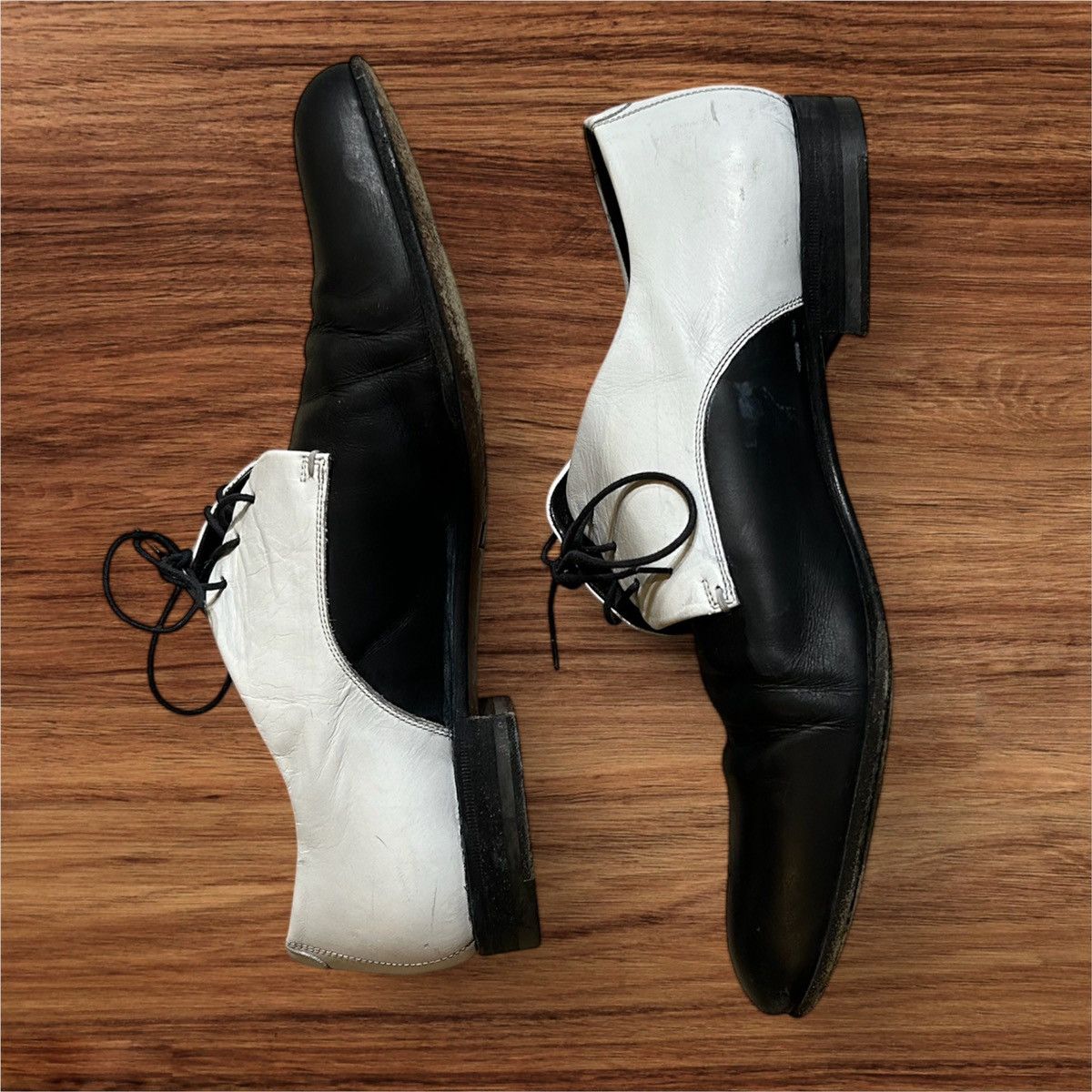 Lanvin × Vintage Vintage Lanvin Men’s Oxford Shoes Black & White Leather Size US 9.5 / EU 42-43 - 3 Thumbnail