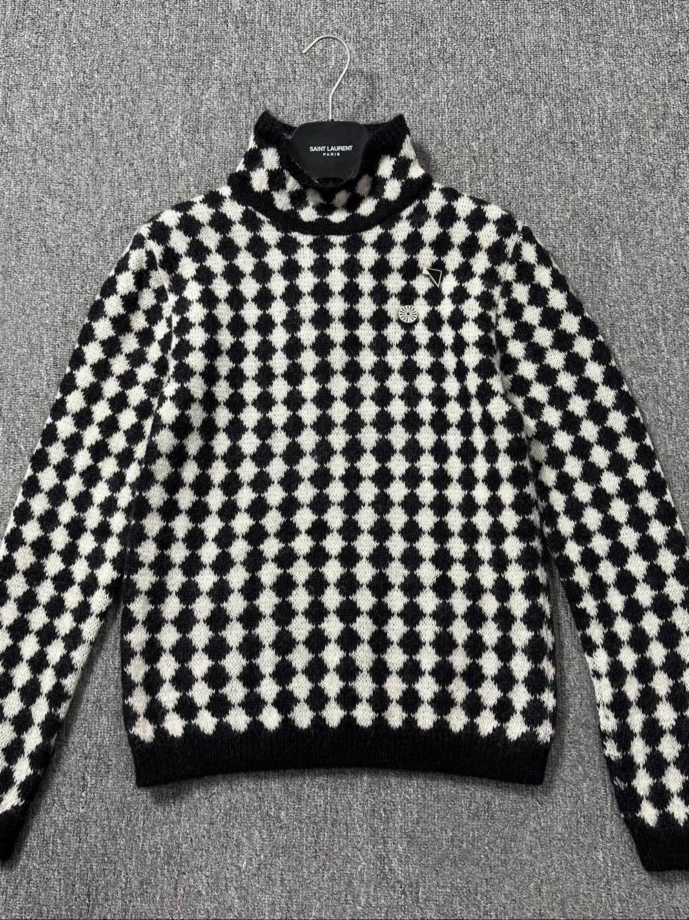 Saint Laurent Paris Saint Laurent Geometric Pattern Wool Sweater Size S Size US S / EU 44-46 / 1 - 1 Thumbnail