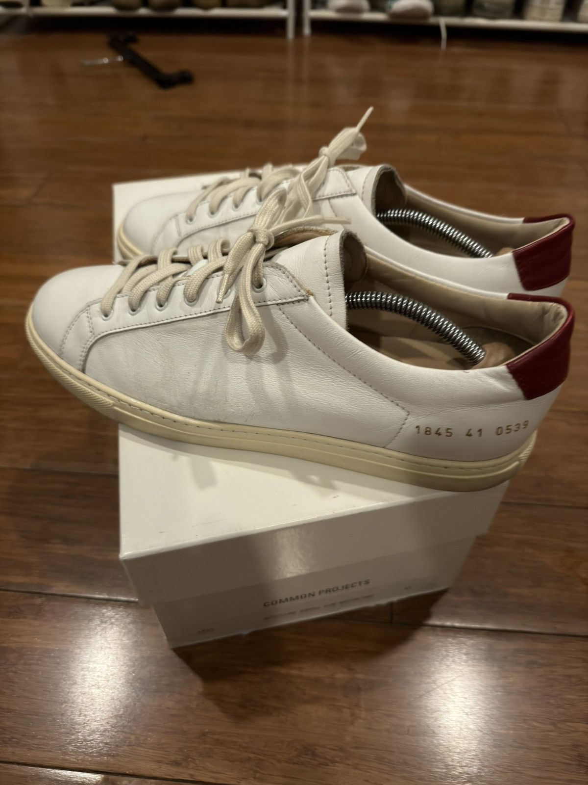 Common Projects Common projects achillies retro low white/red Size US 8 / EU 41 - 4 Thumbnail