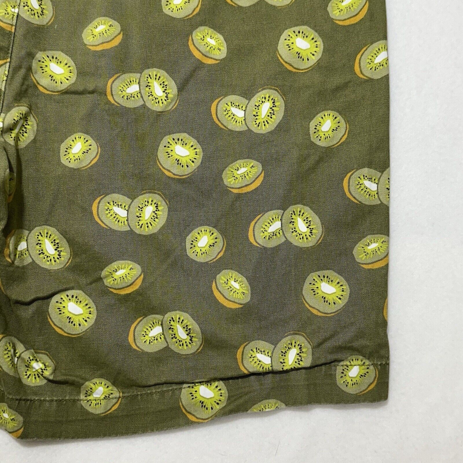 Other Amazon Essentials 36 Kiwi Chino Shorts 8" Fruit Pattern Size US 36 / EU 52 - 10 Thumbnail