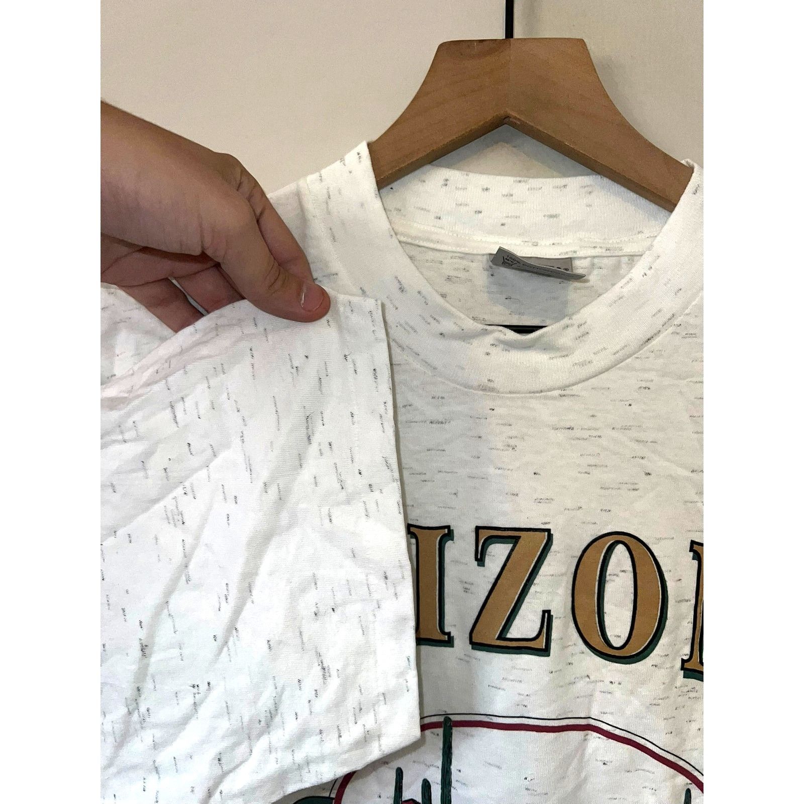 Vintage Vintage Arizona Shirt Nature Graphic White L Speckled Tee Size US L / EU 52-54 / 3 - 6 Thumbnail