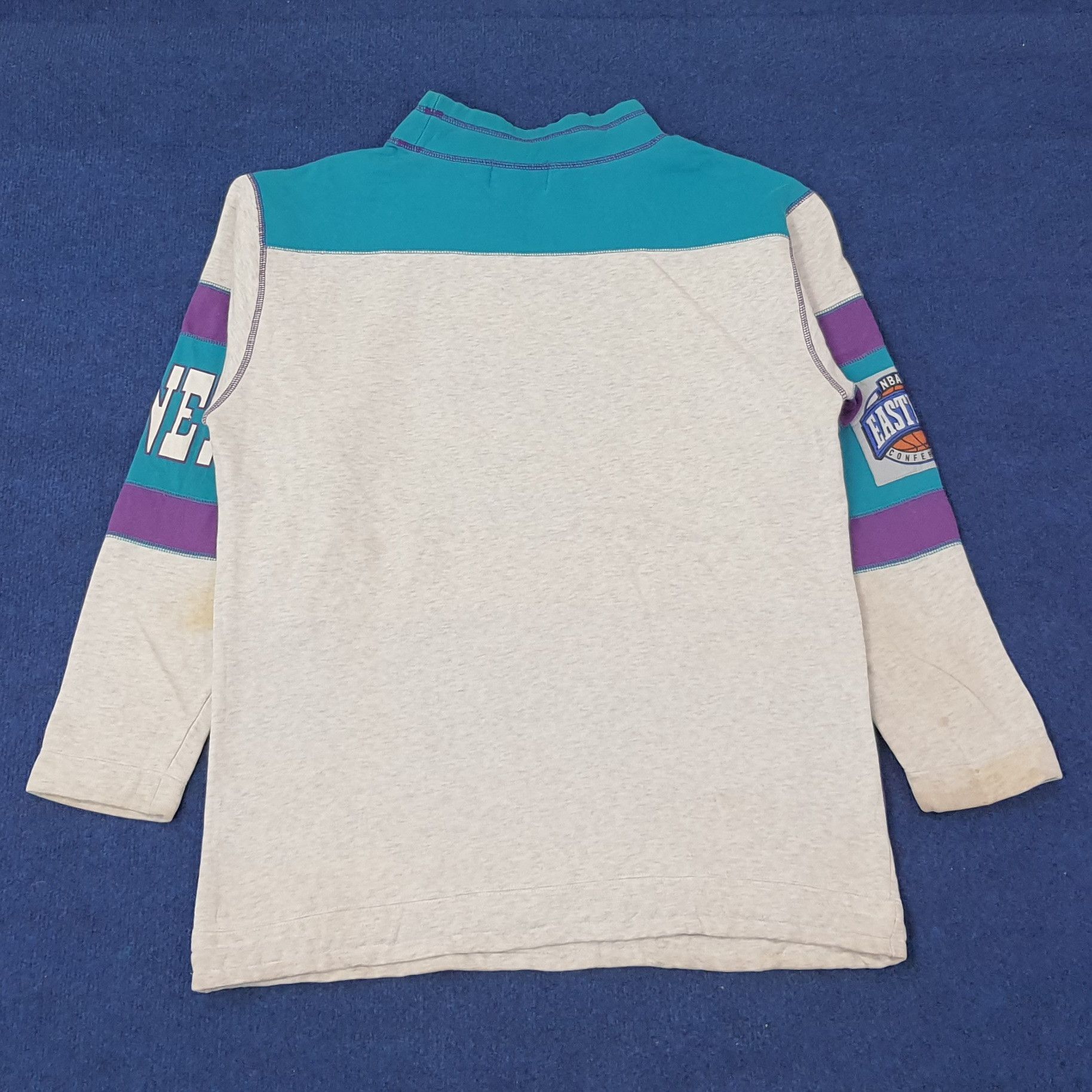 NBA Vintage NBA Charlotte Hornets Team Sports Sweatshirt C246N27 Size US M / EU 48-50 / 2 - 4 Thumbnail