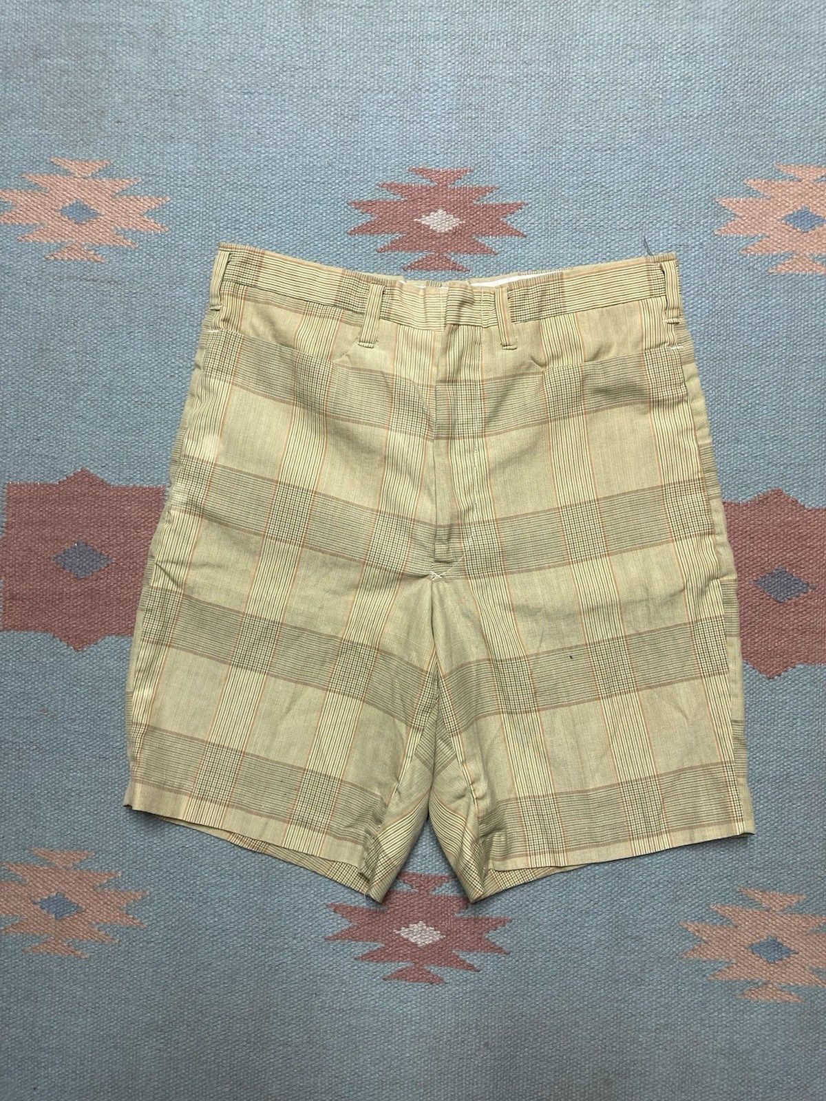 Vintage 70s lightweight men’s shorts plaid poly cotton 30 (READ) Size US 30 / EU 46 - 1 Thumbnail