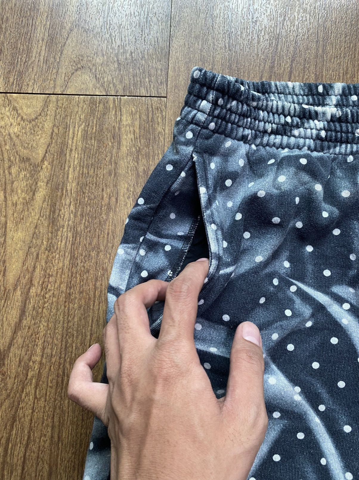 Maison Margiela MM6 Abstract Sweatpants Size US 30 / EU 46 - 3 Thumbnail