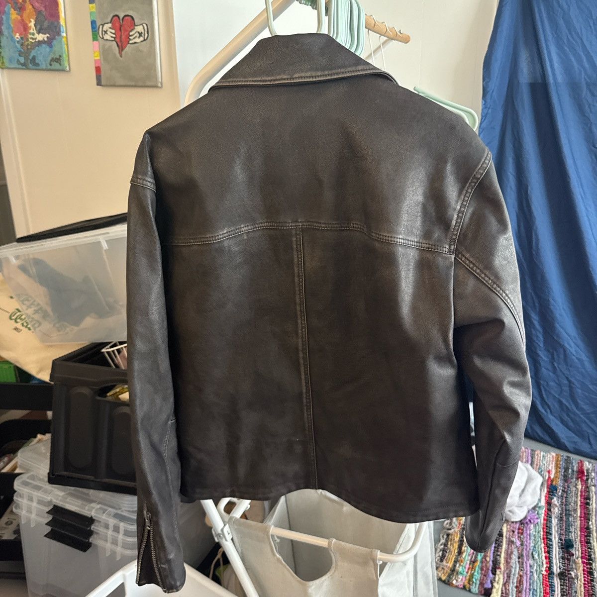 Abercrombie & Fitch abercrombie & fitch men's cropped vegan leather biker jacket Size US M / EU 48-50 / 2 - 5 Thumbnail