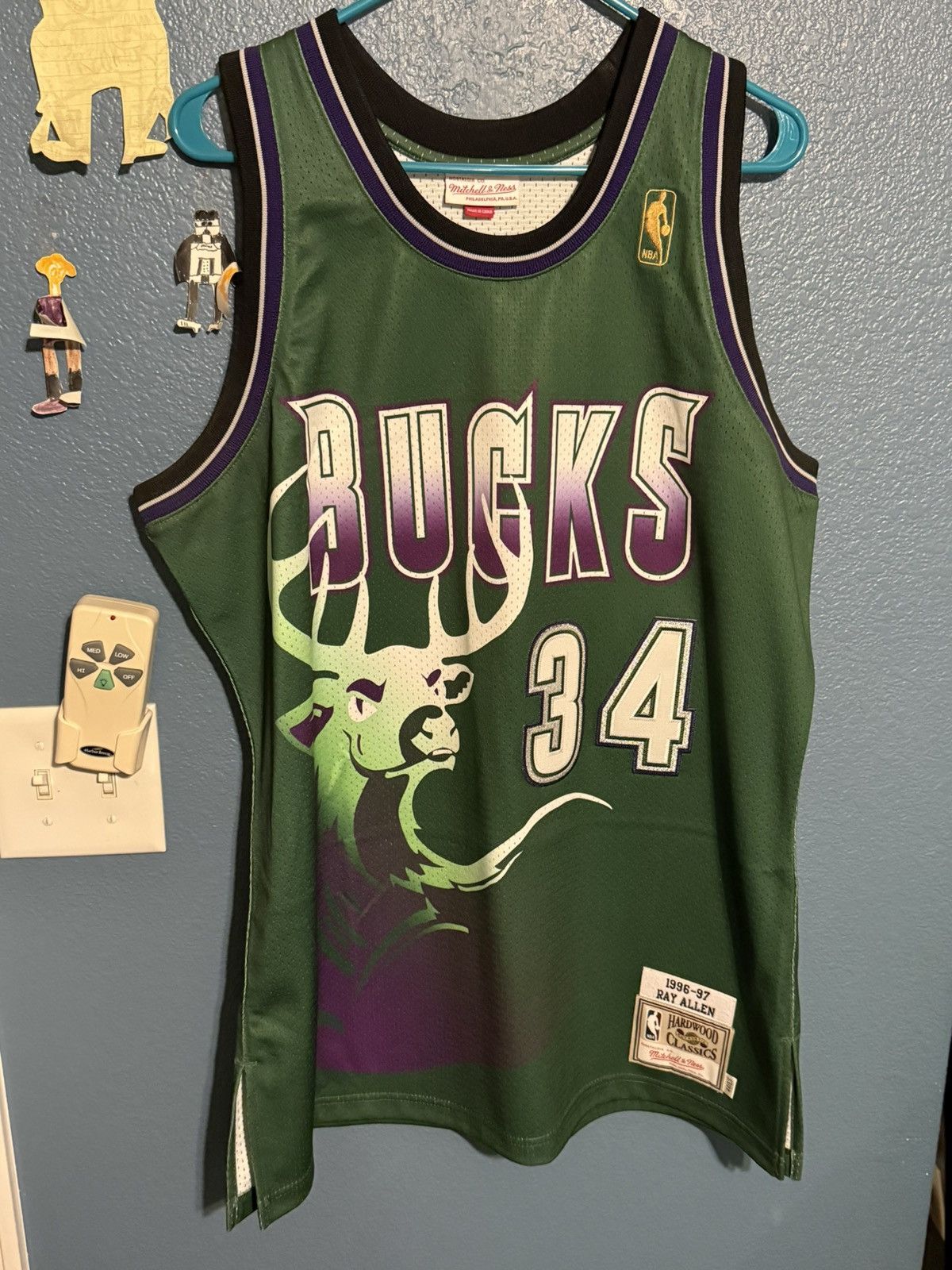 Mitchell & Ness Ray allen authentic jersey Size US L / EU 52-54 / 3 - 1 Thumbnail