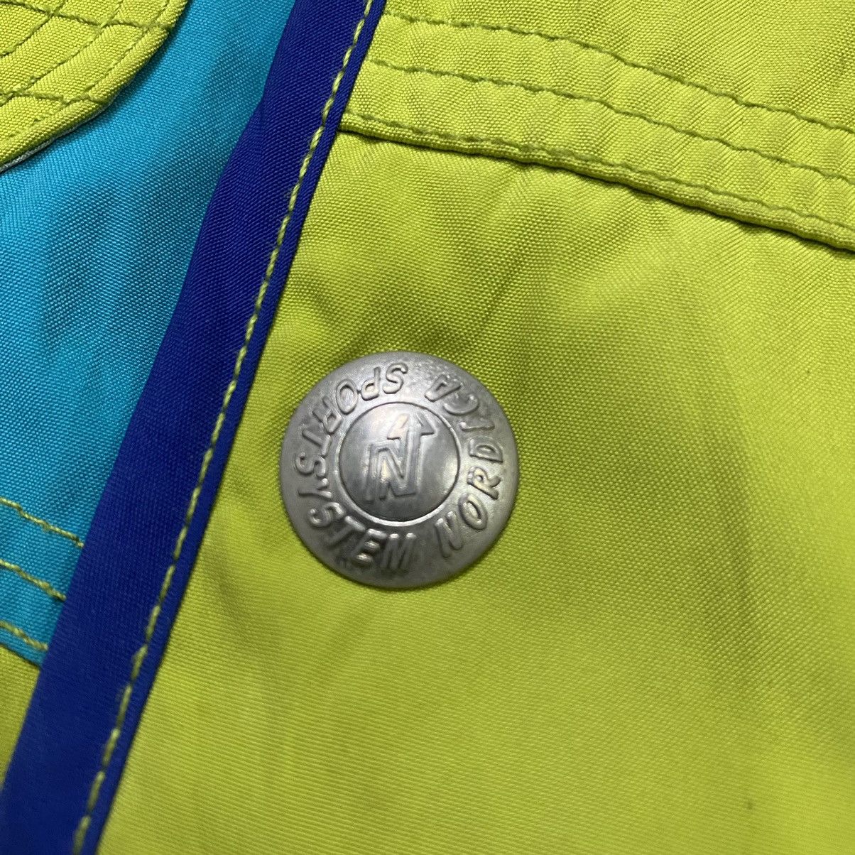 Sports Specialties Nordica multicolor ski jacket Size US L / EU 52-54 / 3 - 17 Thumbnail