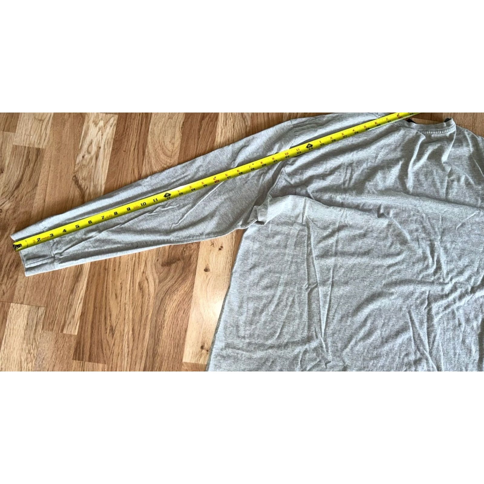 Polo Ralph Lauren VINTAGE Polo Ralph Lauren R Wing Men’s Gray Long Sleeve Shirt M Crew Neck Cotton Embroidered Logo All Seasons Regular Mens Size US M / EU 48-50 / 2 - 8 Thumbnail