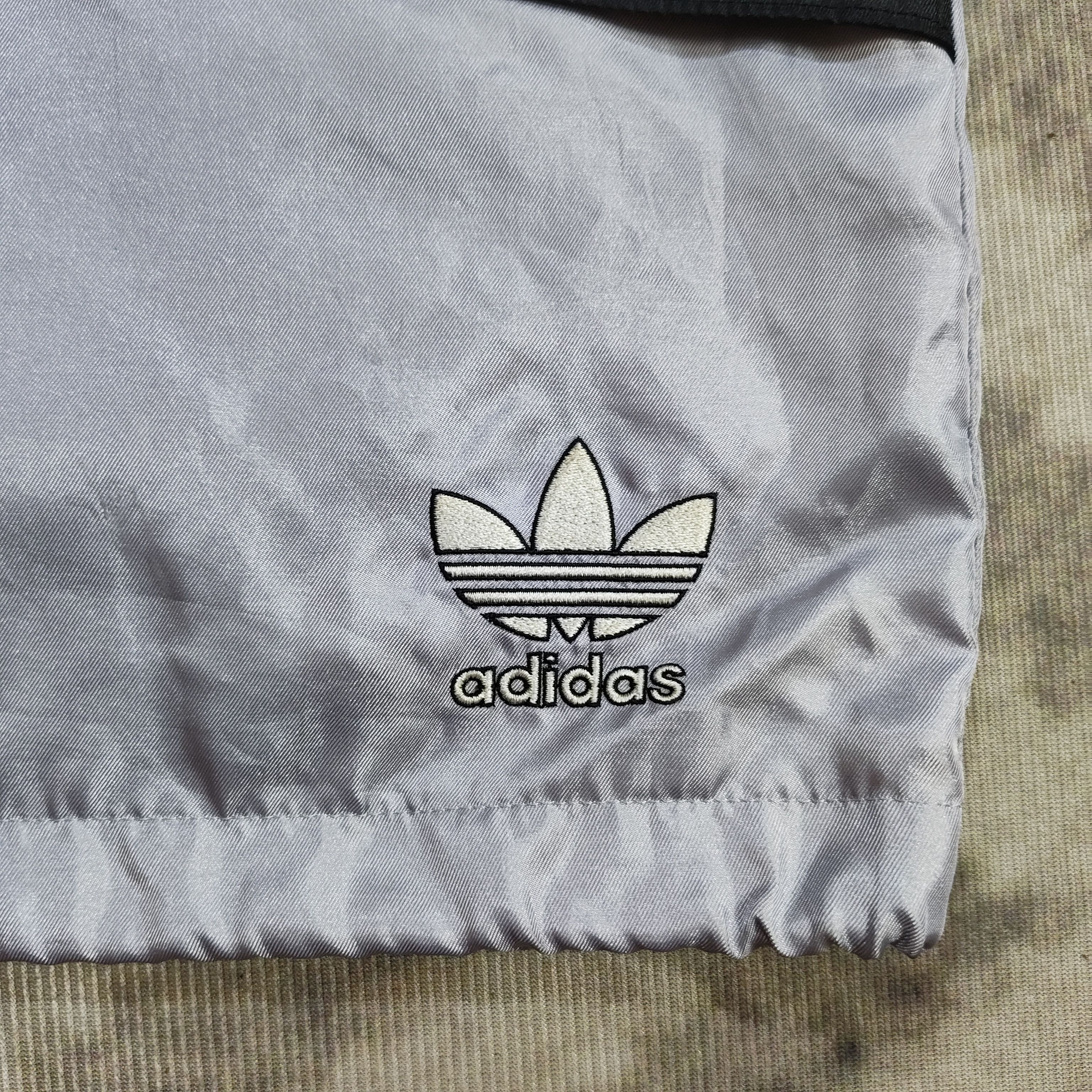 Adidas Vintage 90s ADIDAS Spellout Hooded Windbreaker Size US L / EU 52-54 / 3 - 4 Thumbnail