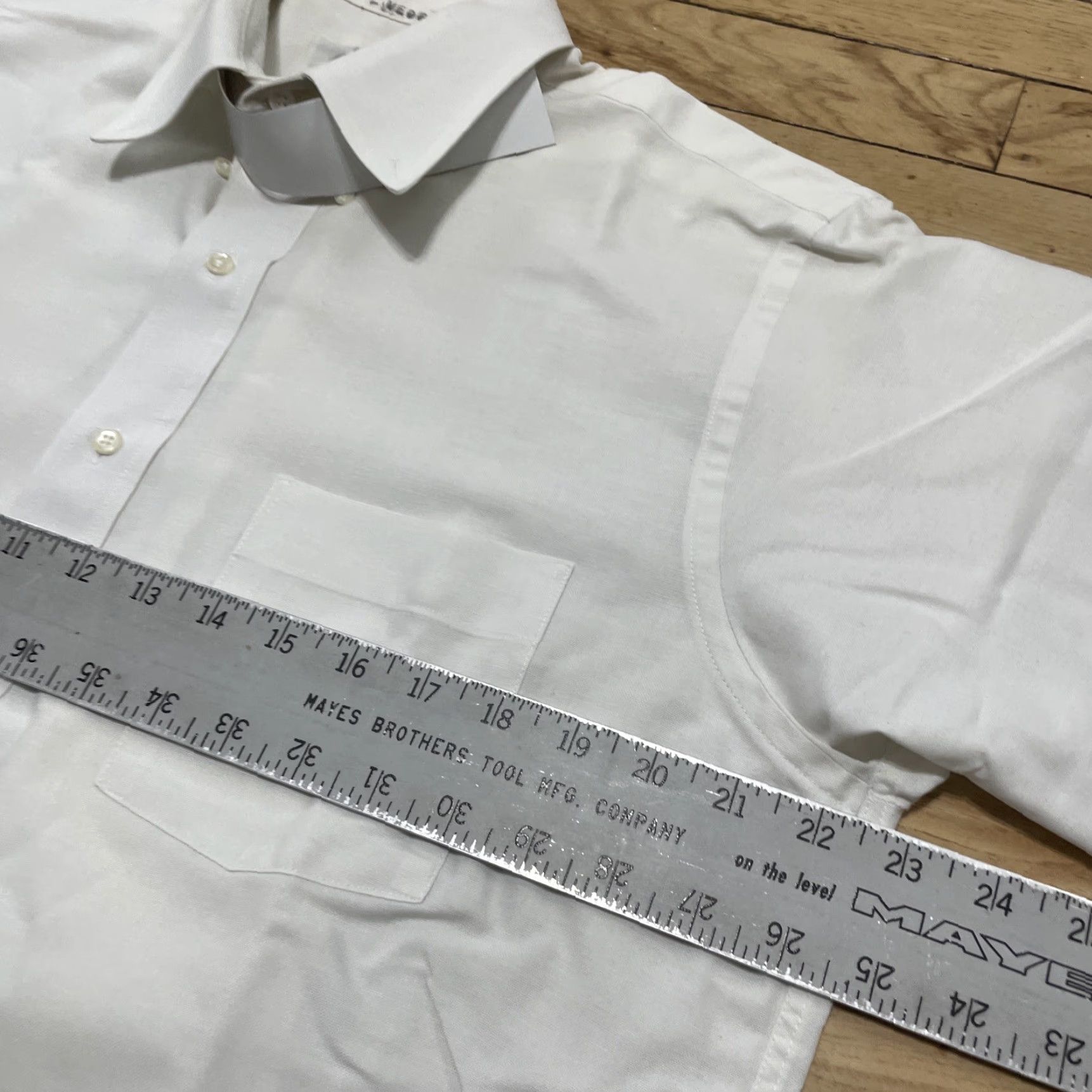 Arrow VINTAGE Arrow paddock club Men Shirt White 16.5 34 USA Short Sleeve Button-Up Collared Pocketed Oxford Cotton Regular 100% Cotton Mens Size US M / EU 48-50 / 2 - 7 Thumbnail