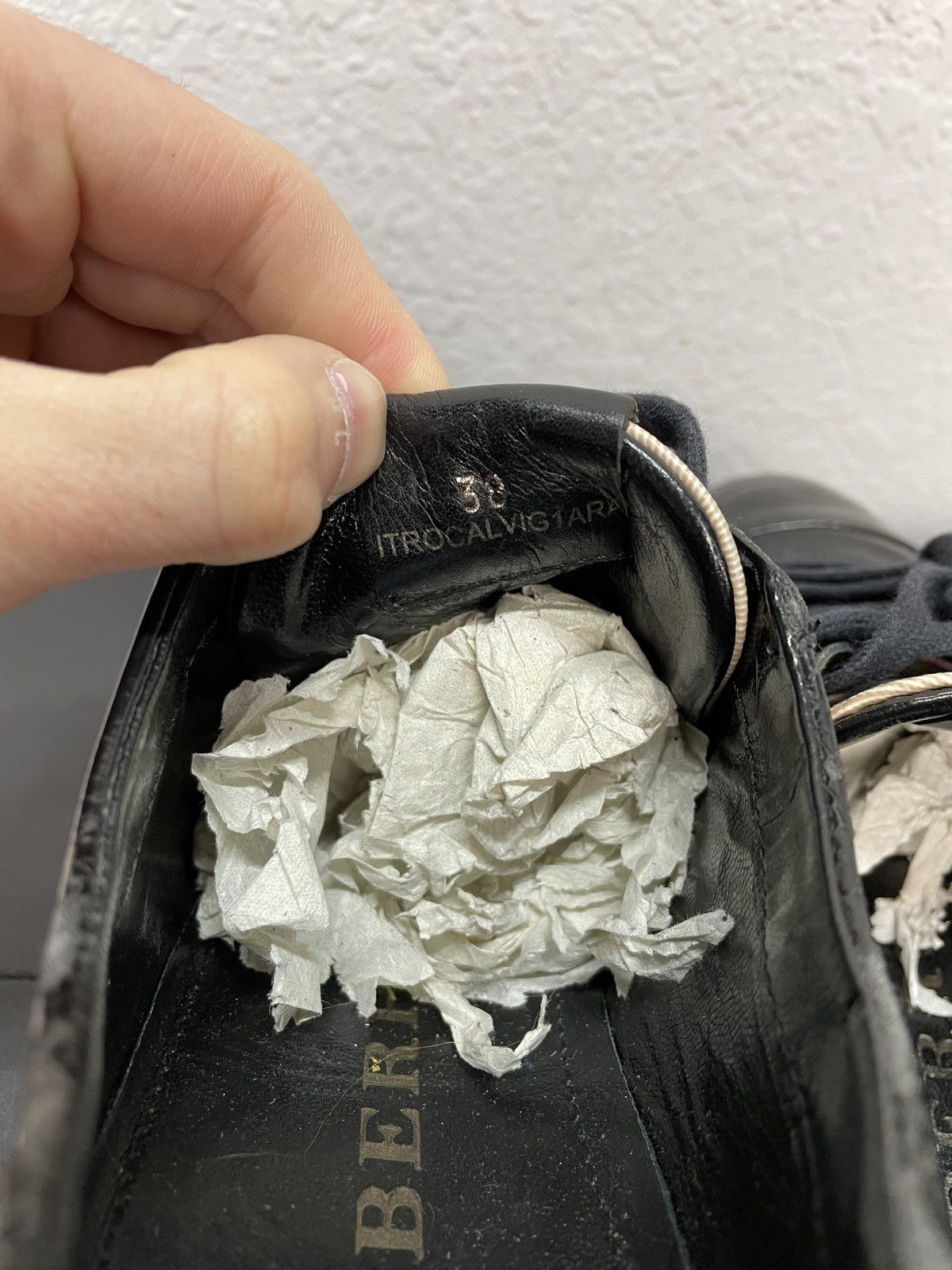 Burberry × Vintage Vintage Y2K Burberry Nova check Leather Sneakers Shoes Size US 8 / IT 38 - 11 Thumbnail