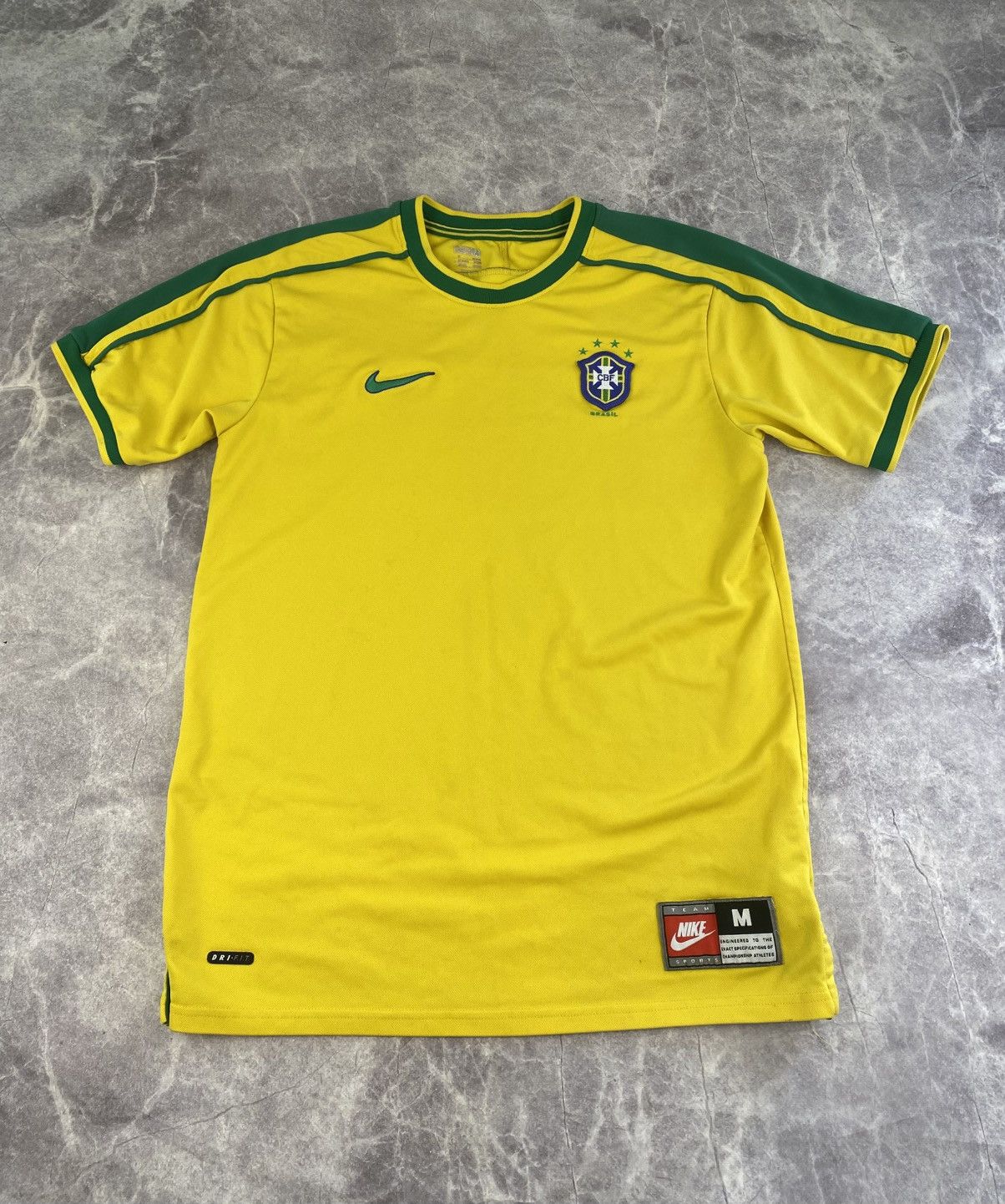 Nike Brazil 1998 1999 2000 Soccer Jersey Size: M