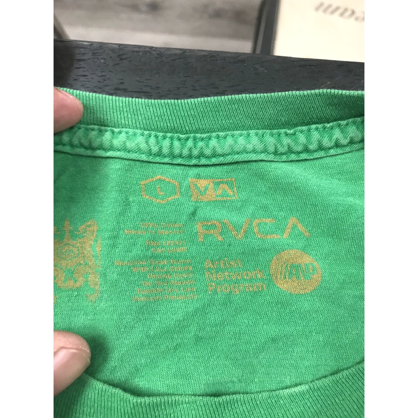RVCA RVCA Shirt Autograph Front And Back Large Crew Neck Short Sleeve Green Cotton Knit Men Regular L Vintage: No - T-Shirt Style? Size US L / EU 52-54 / 3 - 5 Thumbnail