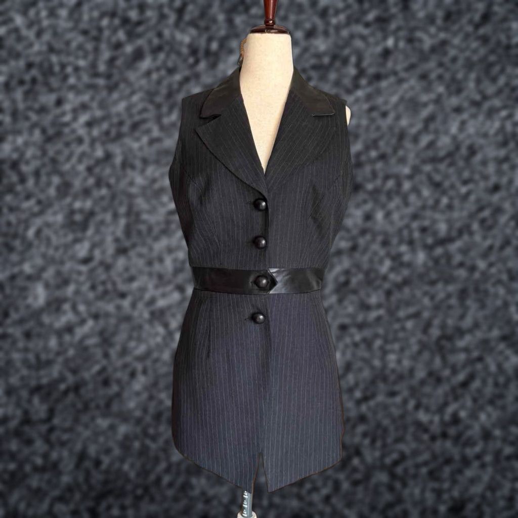 Vintage VINTAGE Caché Vest Wool Gray Pinstripe Leather Trim Size 8 90s Modern Office Gothic Grunge New Wave Women Mens Size M / US 6-8 / IT 42-44 - 1 Thumbnail