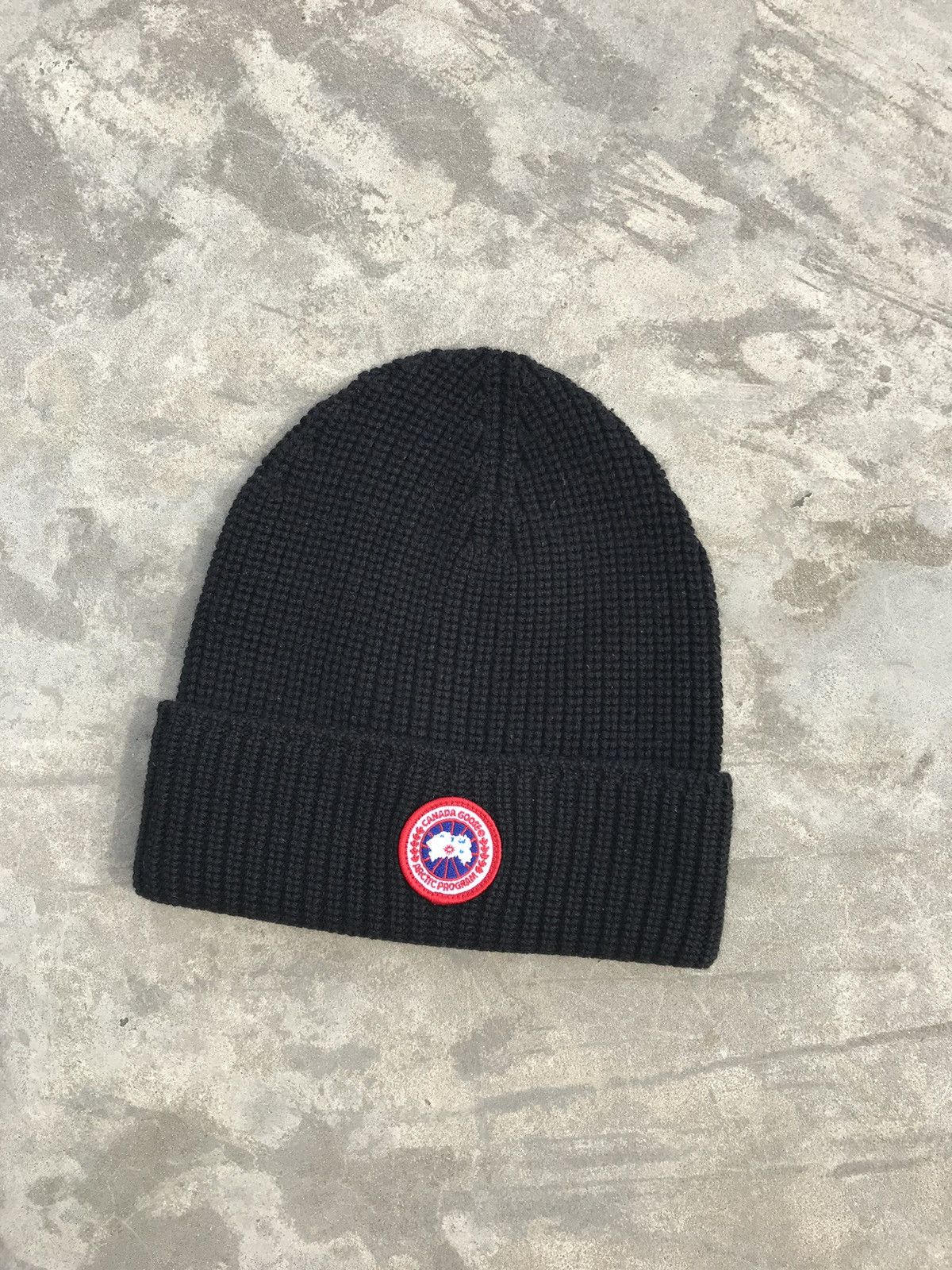 Pre-owned Canada Goose Hat In Black