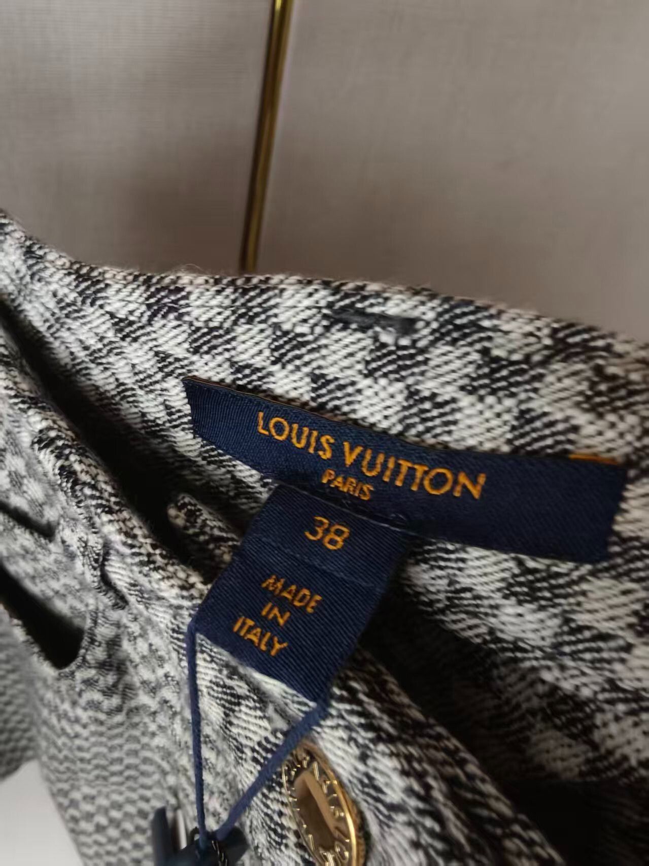 Louis Vuitton lv checkered shorts for summer styling Size US 30 / EU 46 - 4 Thumbnail