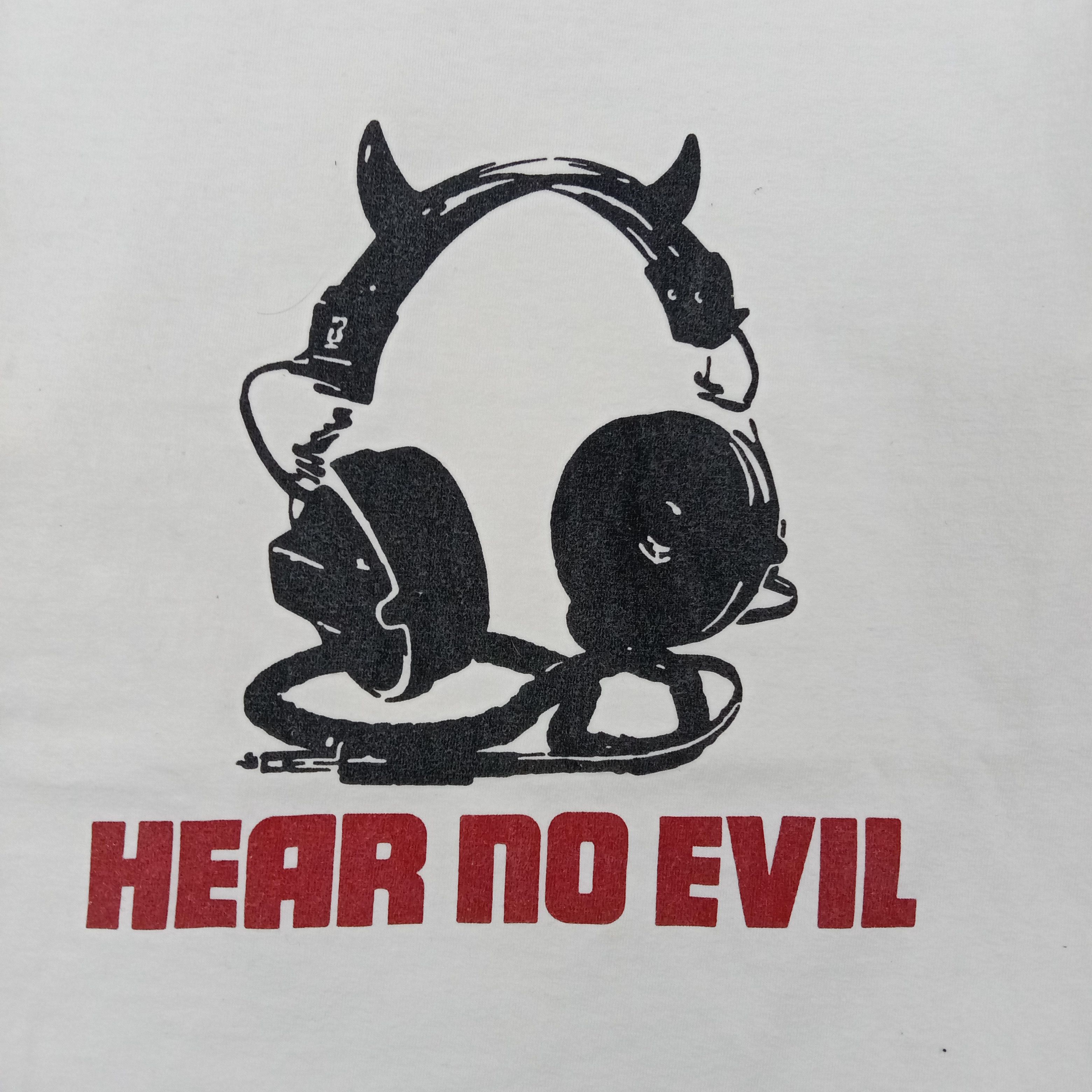 Hysteric Glamour Hysteric Glamour Hear No Evil Japanese Tshirt C276N9 Size US M / EU 48-50 / 2 - 2 Thumbnail