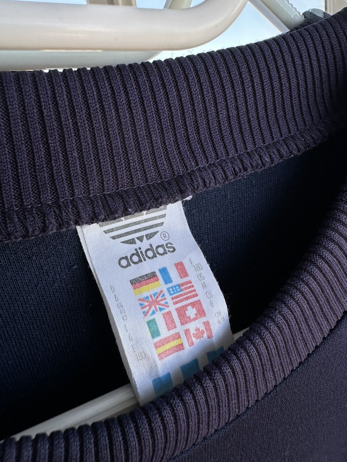 Adidas Vintage Adidas Originals Trefoil Big Logo Sweatshirt Navy Size US M / EU 48-50 / 2 - 4 Thumbnail