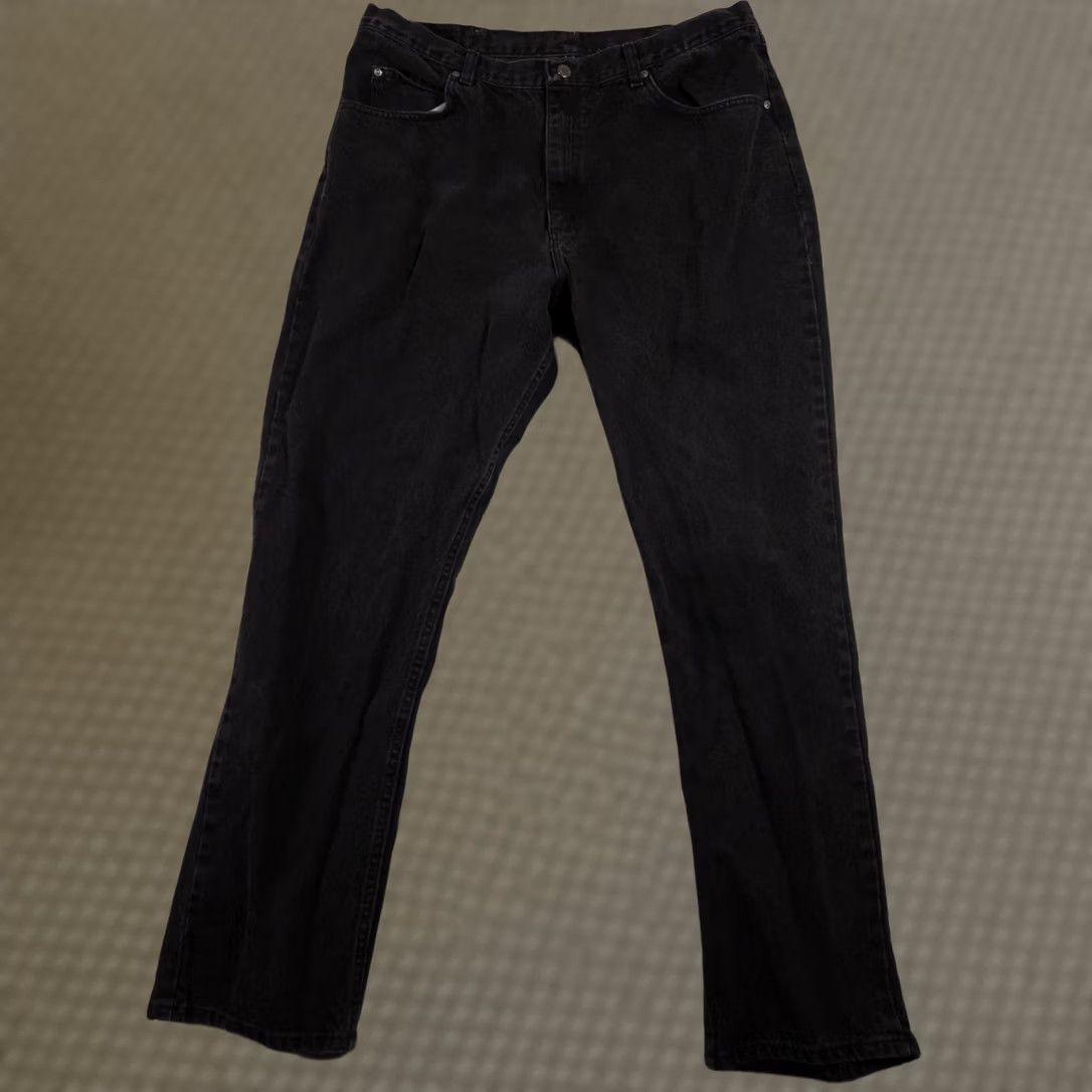 Wrangler Wrangler Jeans Mens 38x34 Black Wash Regular Fit Straight Leg Five Pocket Denim Size US 38 / EU 54 - 1 Thumbnail