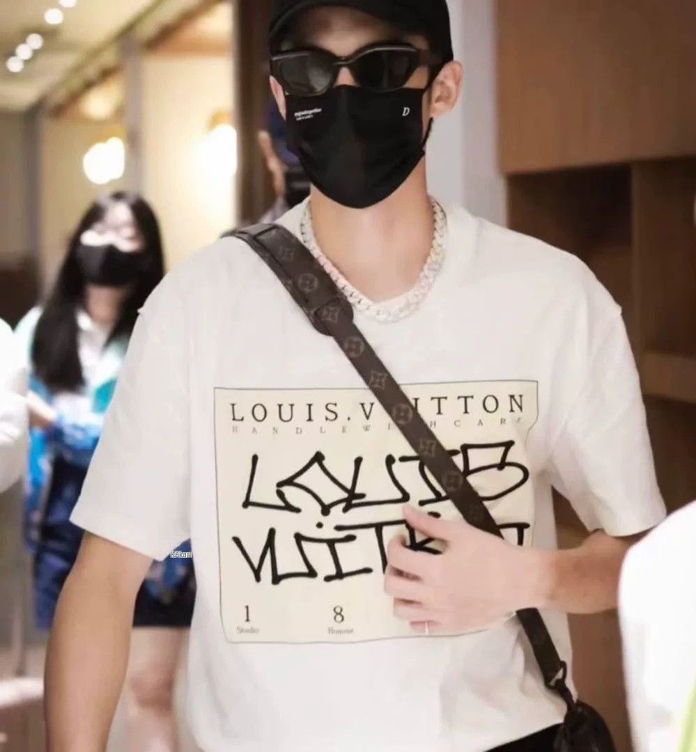 Louis Vuitton Louis Vuitton 1854 Appliqué Letter Tee Size US M / EU 48-50 / 2 - 5 Thumbnail
