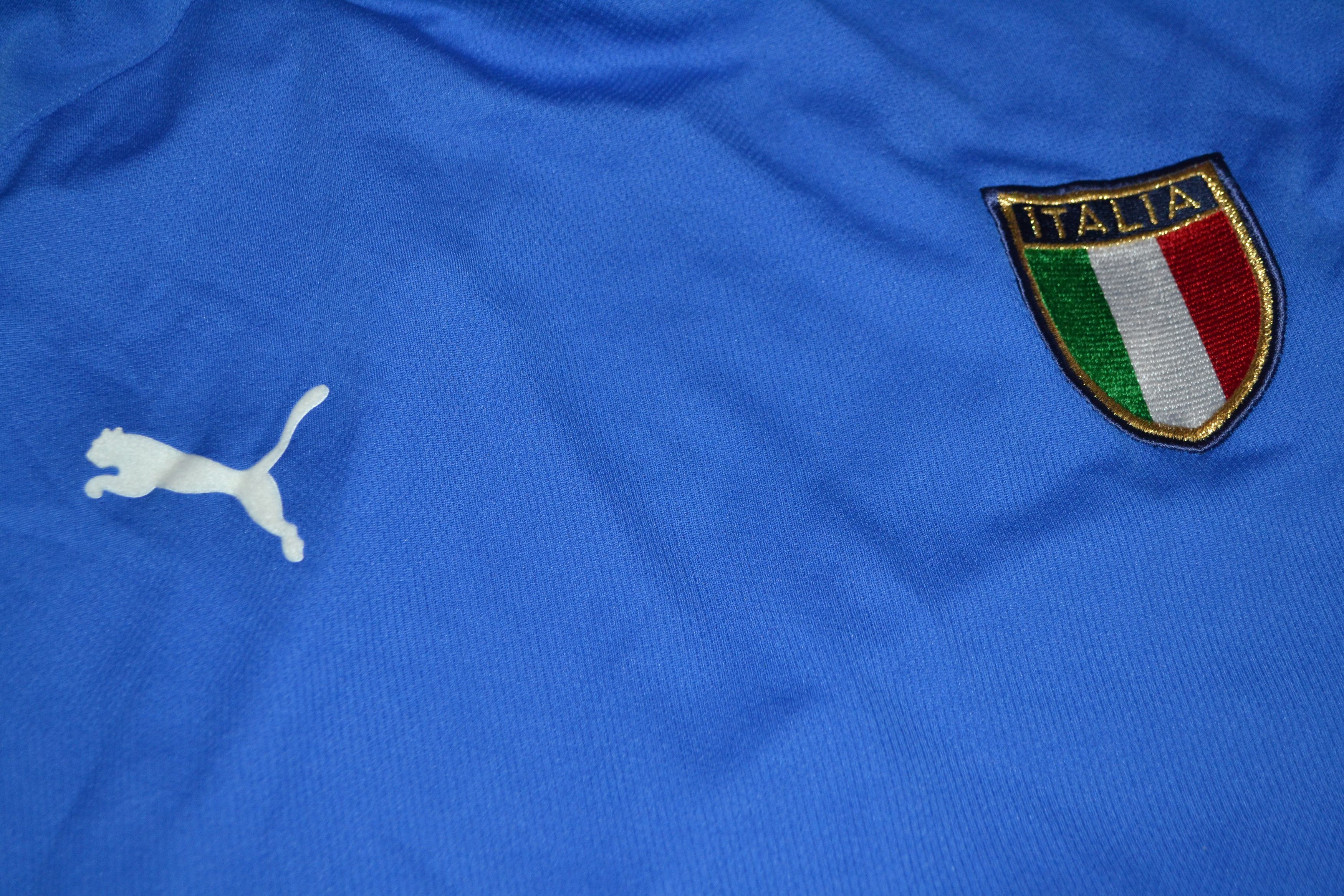 Puma Vintage Italy 2003 2004 Italia Football Shirt Soccer Jersey Size US M / EU 48-50 / 2 - 4 Thumbnail