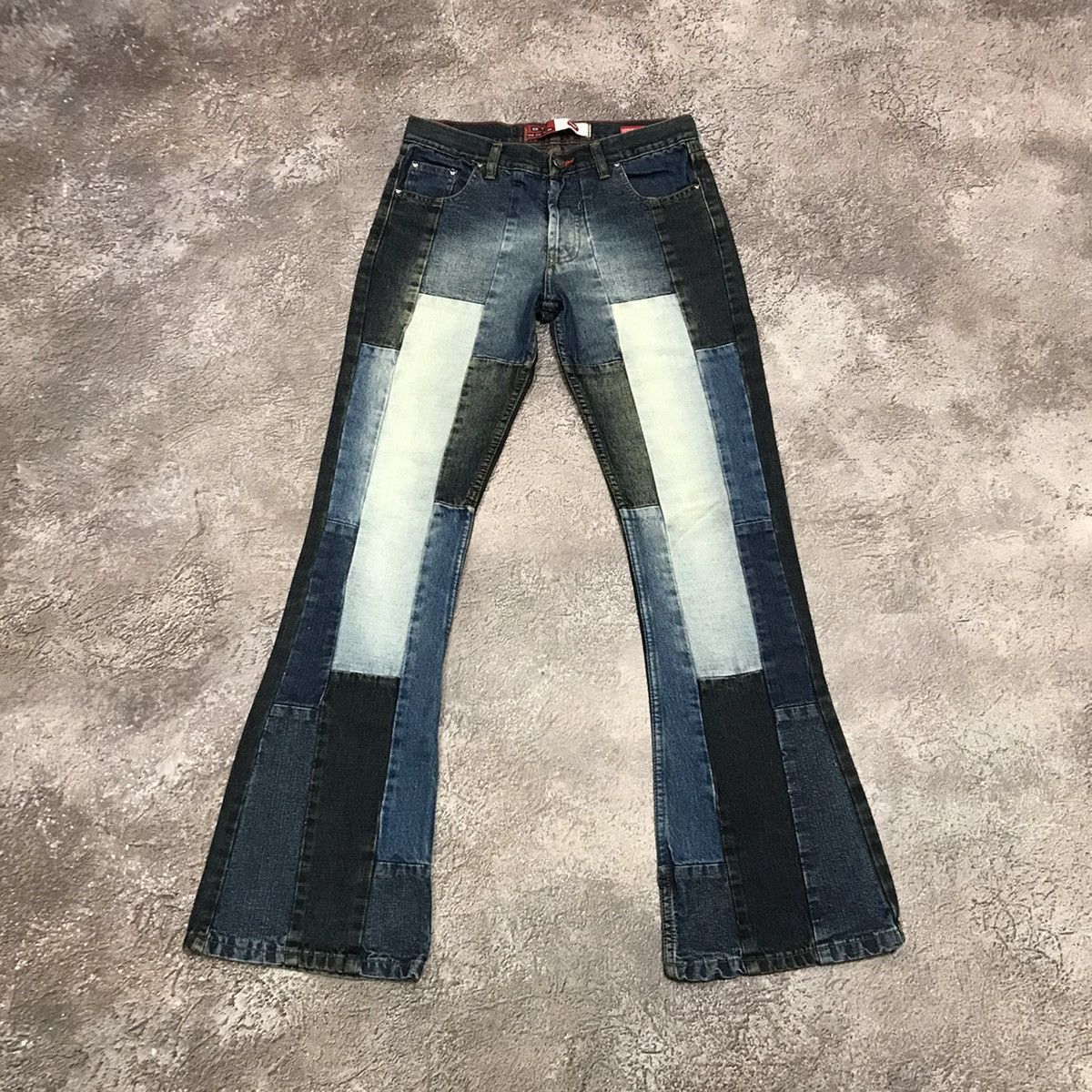 Vintage Vintage Y2K Patchwork Flared Jeans Distressed Low Rise Grung Size 27" / US 4 / IT 40 - 1 Thumbnail